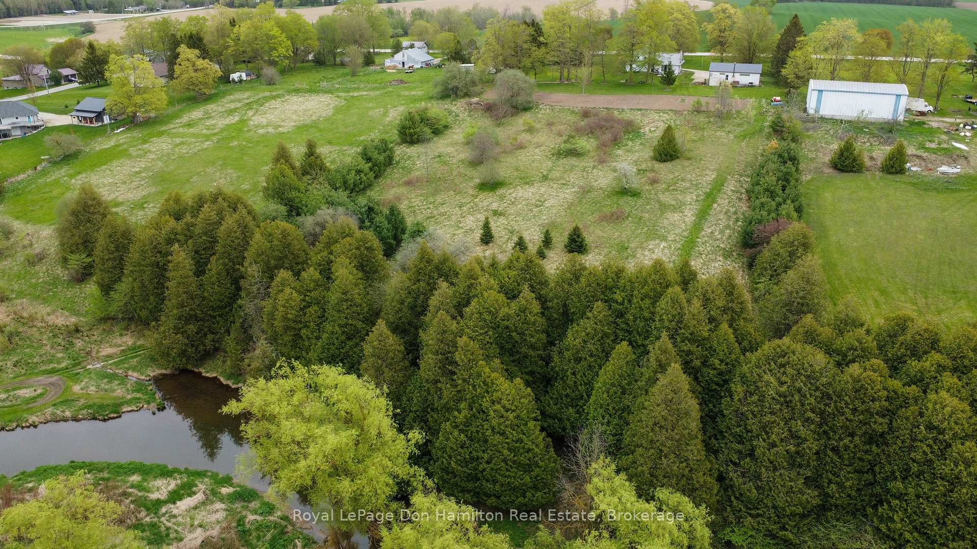 Photo 43 of 7434 Wellington Road 10, Mapleton, Rural Mapleton — HOMEH