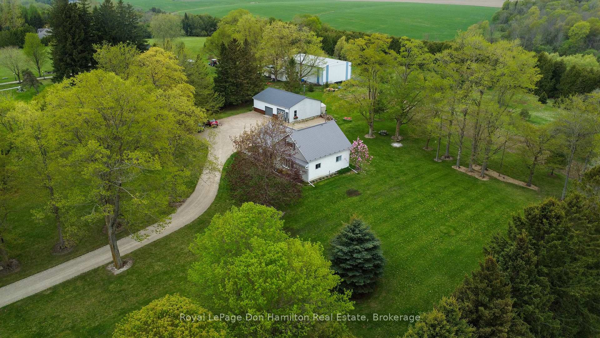 Photo 47 of 7434 Wellington Road 10, Mapleton, Rural Mapleton — HOMEH