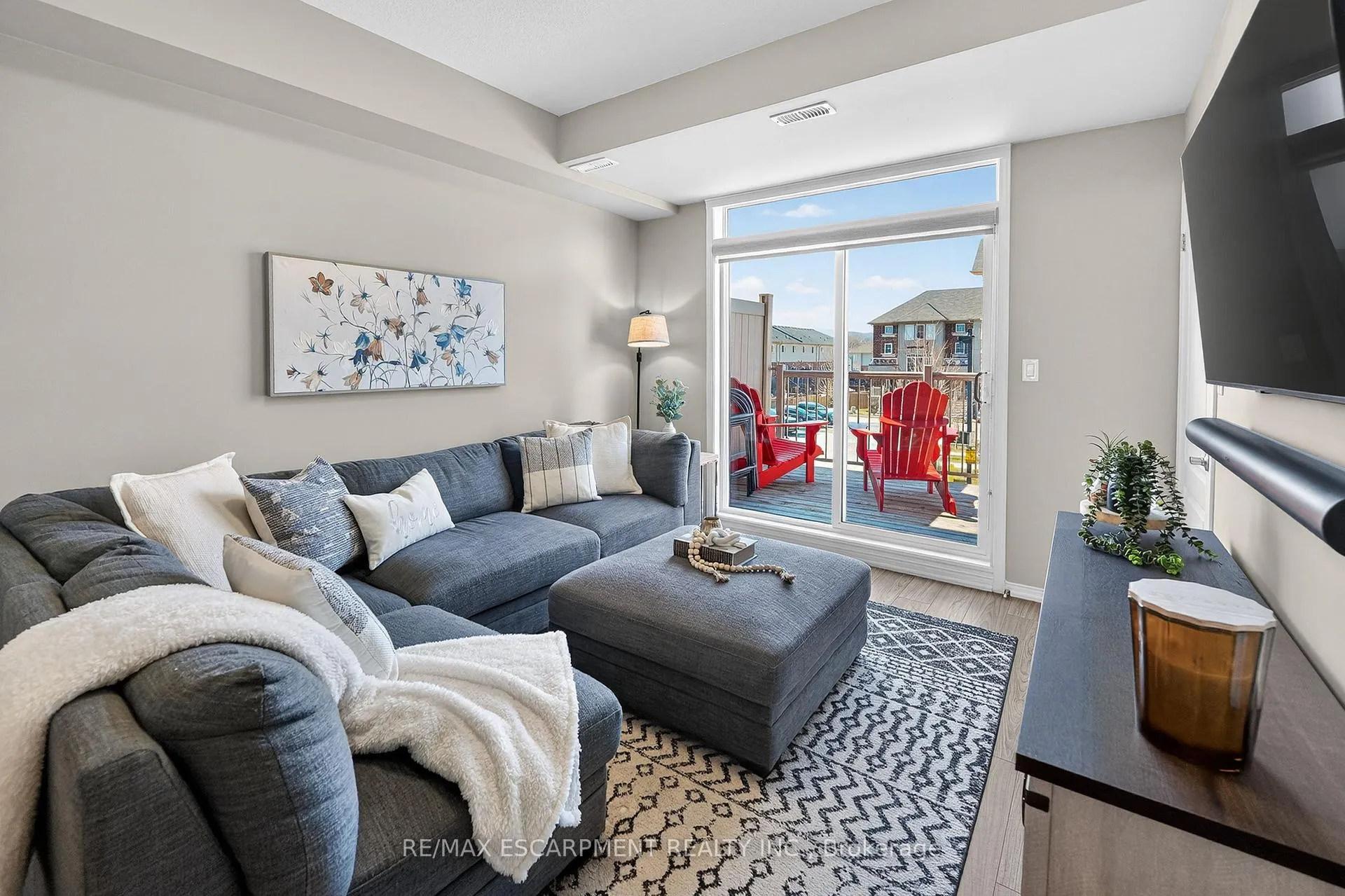 Photo 9 of 5048 Serena Drive, Lincoln, Beamsville — HOMEH
