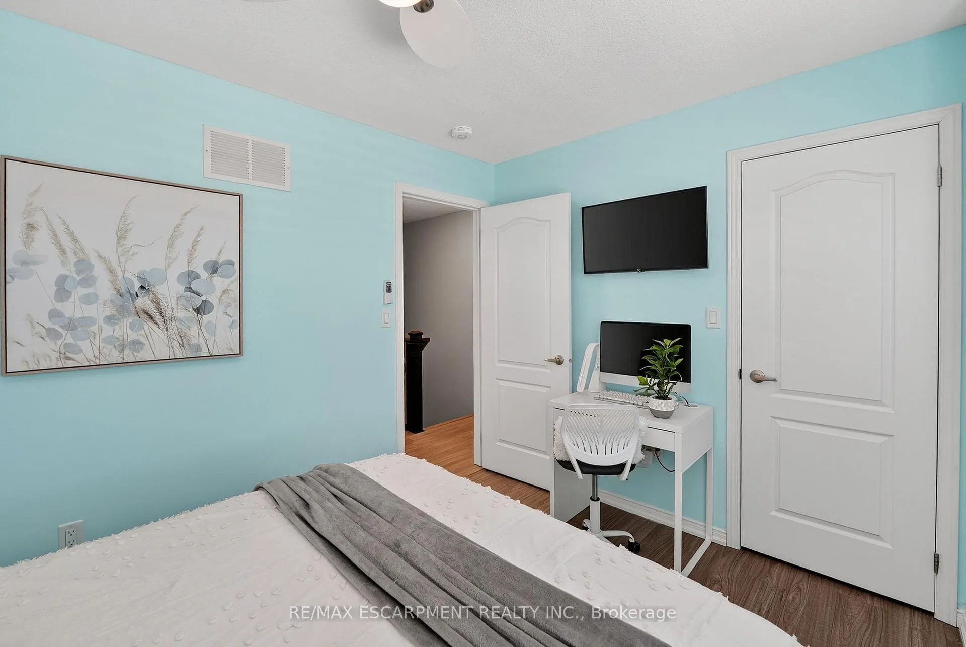 Photo 16 of 5048 Serena Drive, Lincoln, Beamsville — HOMEH