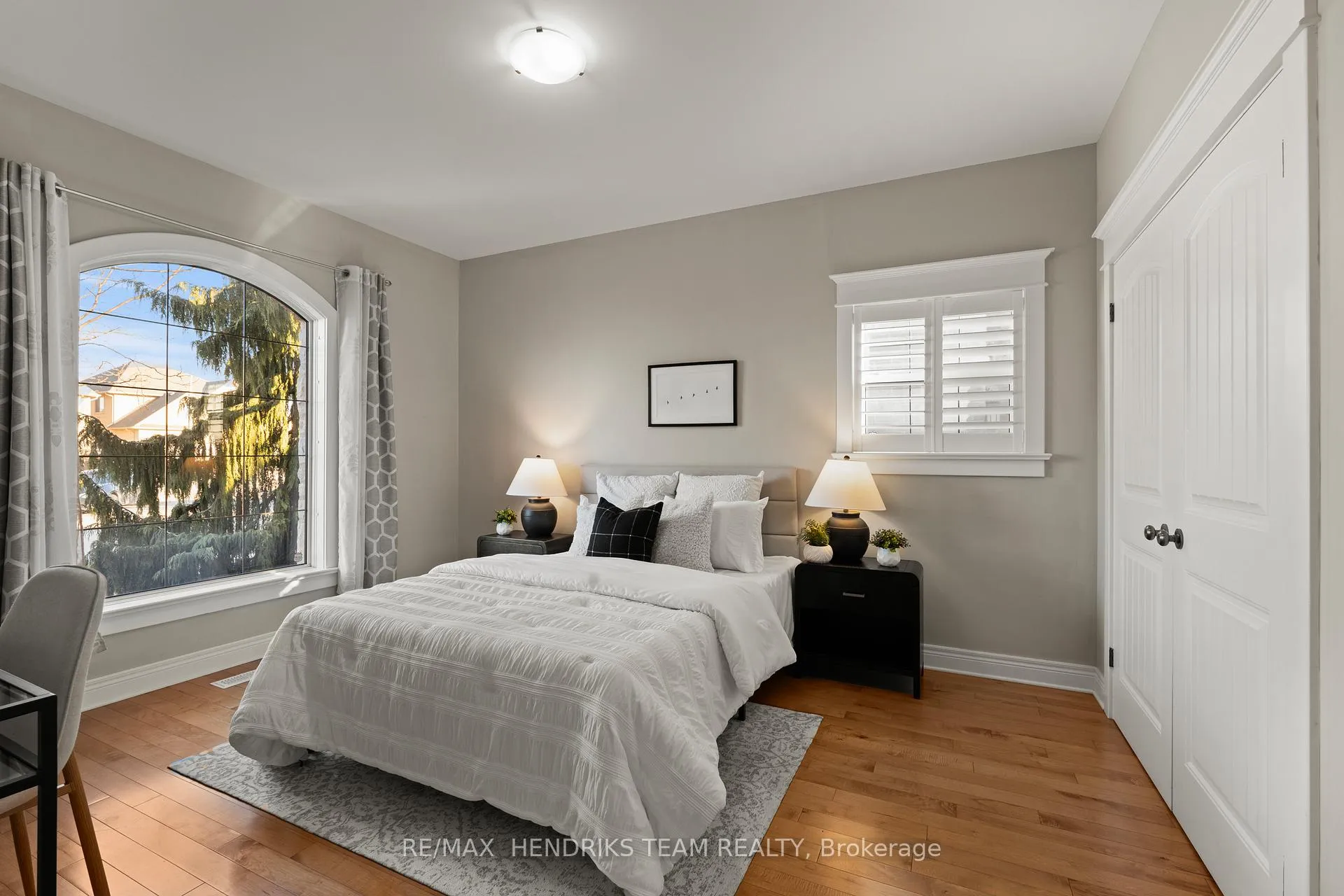 Photo 8 of 5 Mclean Court, St. Catharines, Grapeview — HOMEH
