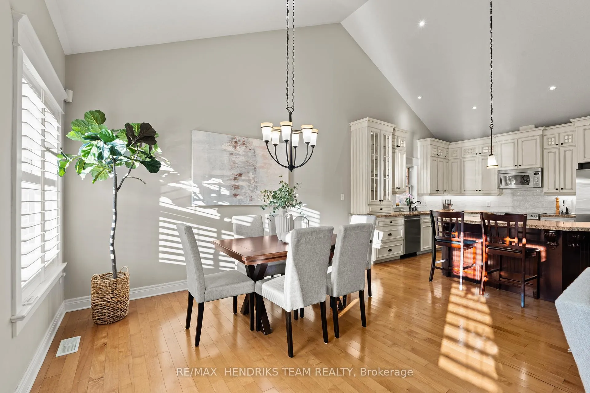 Photo 20 of 5 Mclean Court, St. Catharines, Grapeview — HOMEH