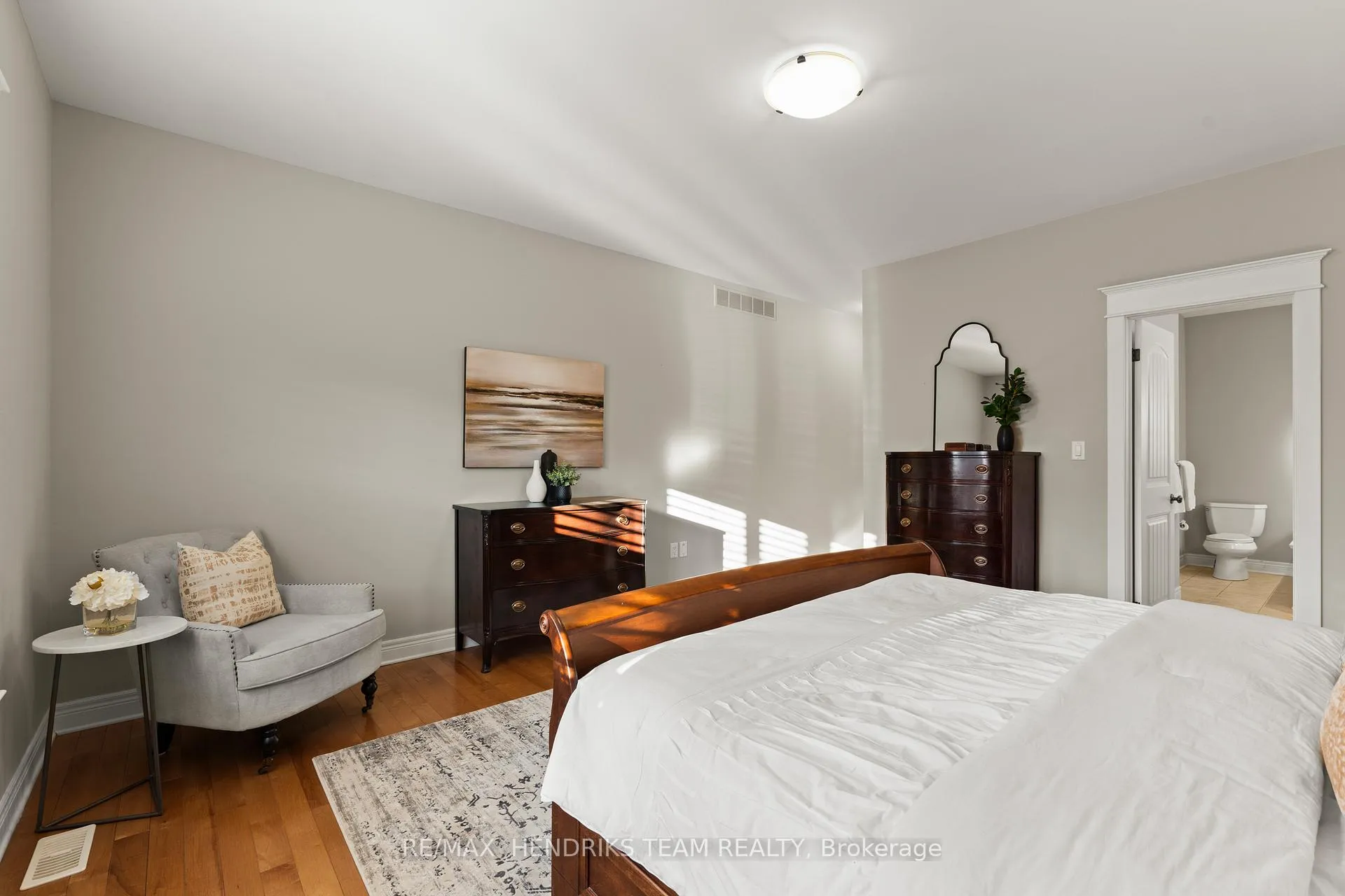 Photo 22 of 5 Mclean Court, St. Catharines, Grapeview — HOMEH