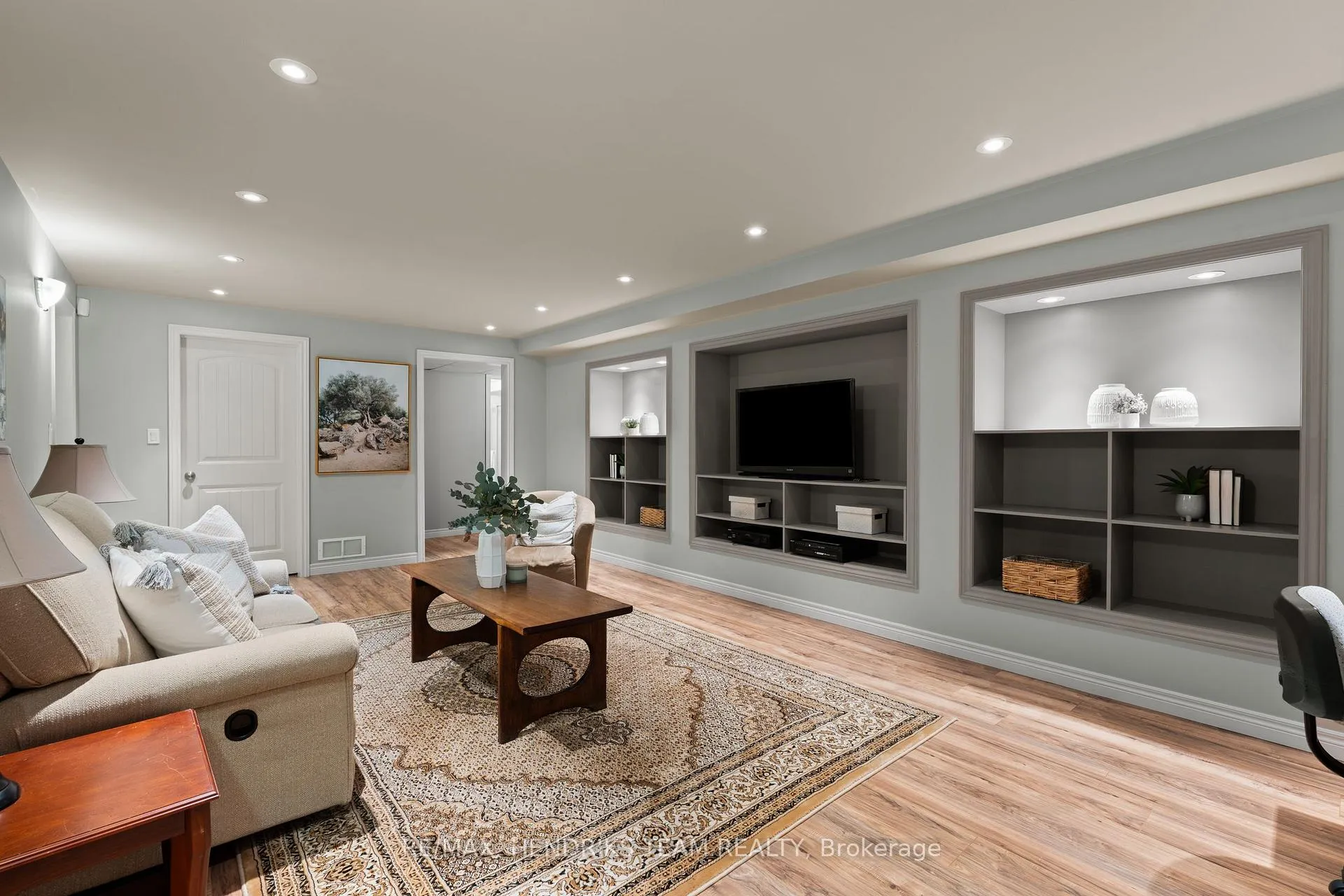 Photo 26 of 5 Mclean Court, St. Catharines, Grapeview — HOMEH