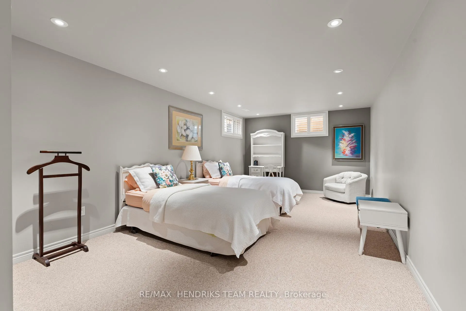 Photo 29 of 5 Mclean Court, St. Catharines, Grapeview — HOMEH