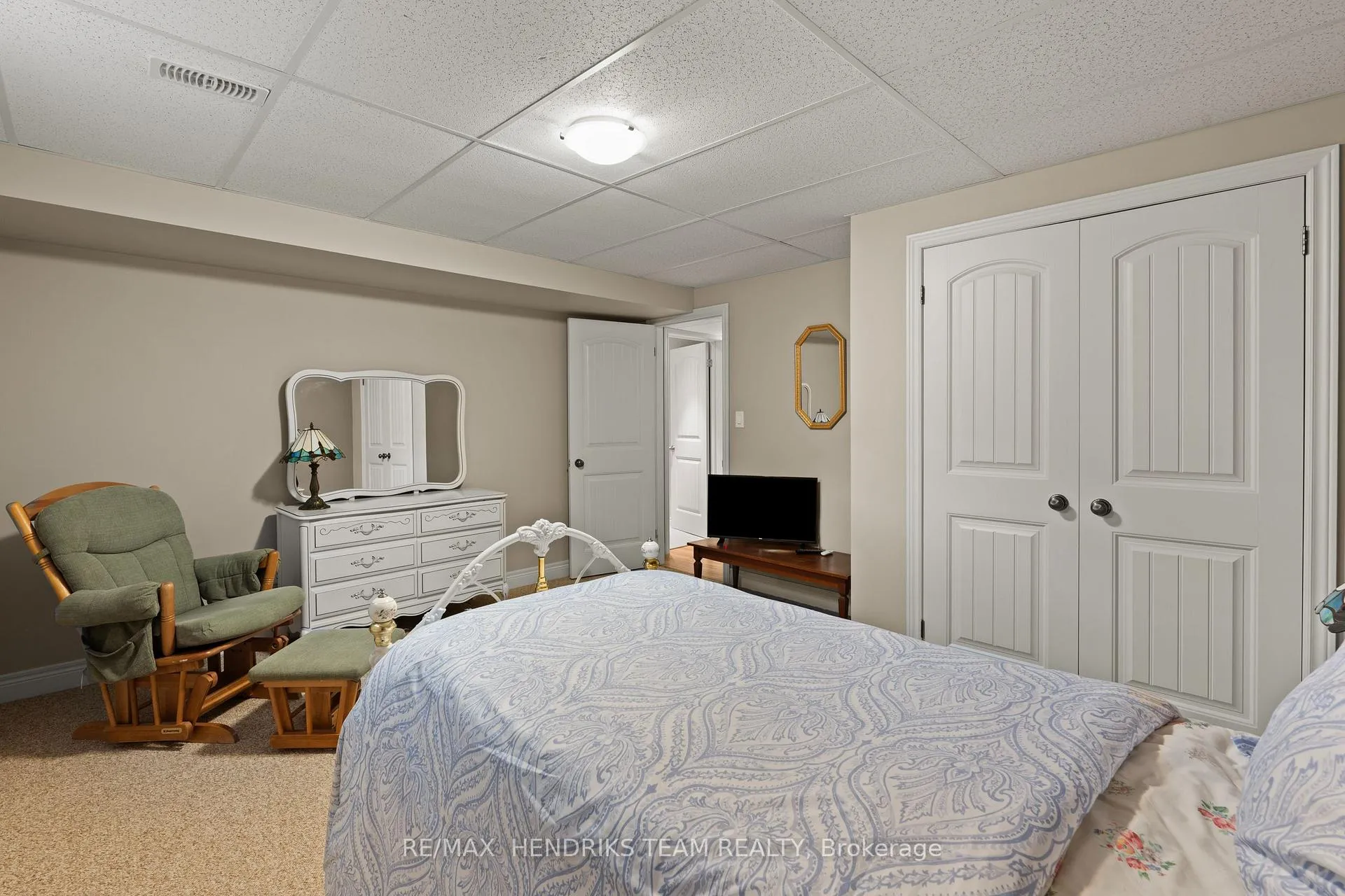 Photo 32 of 5 Mclean Court, St. Catharines, Grapeview — HOMEH