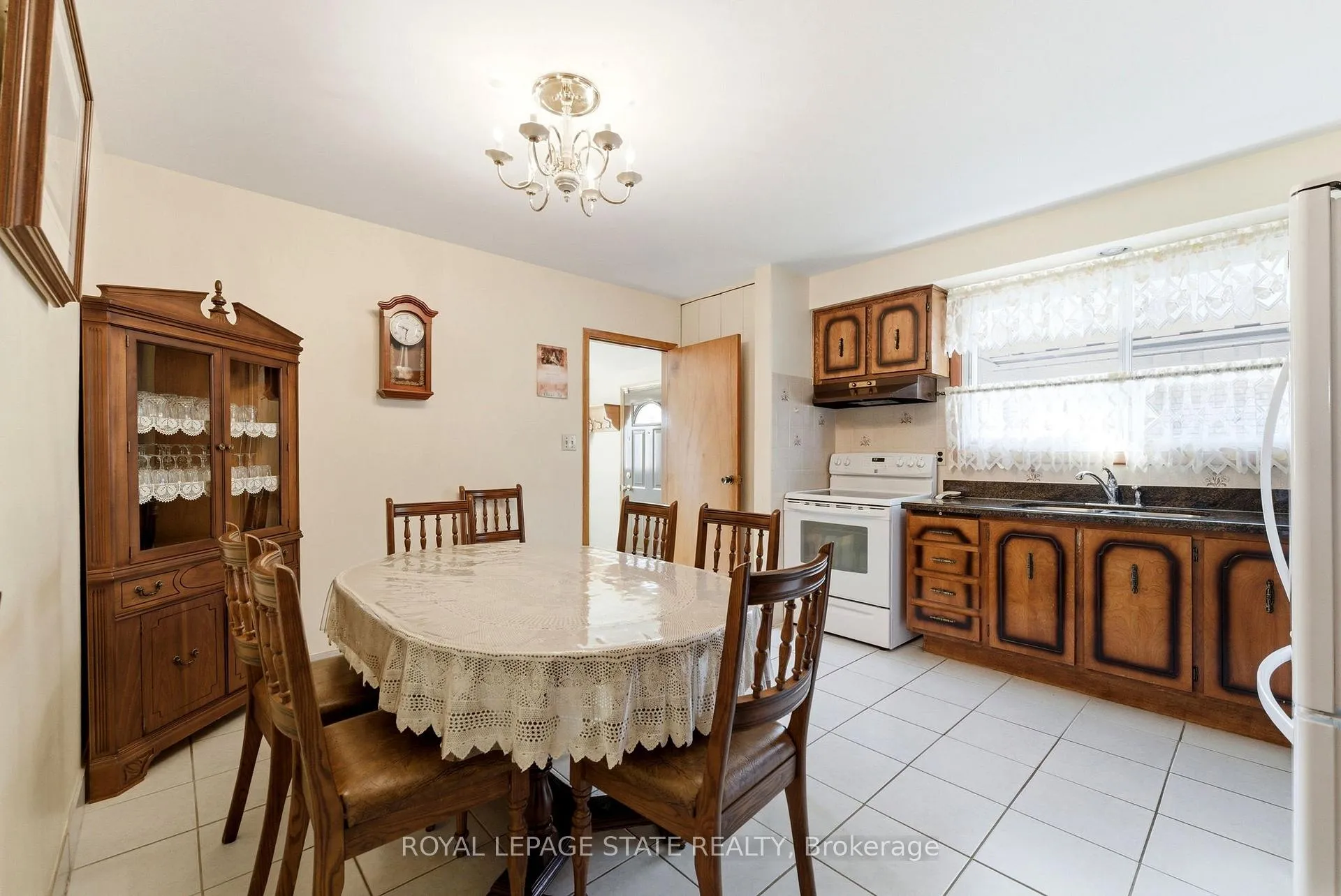 Photo 14 of 45 Cromwell Crescent, Hamilton, Greenford — HOMEH