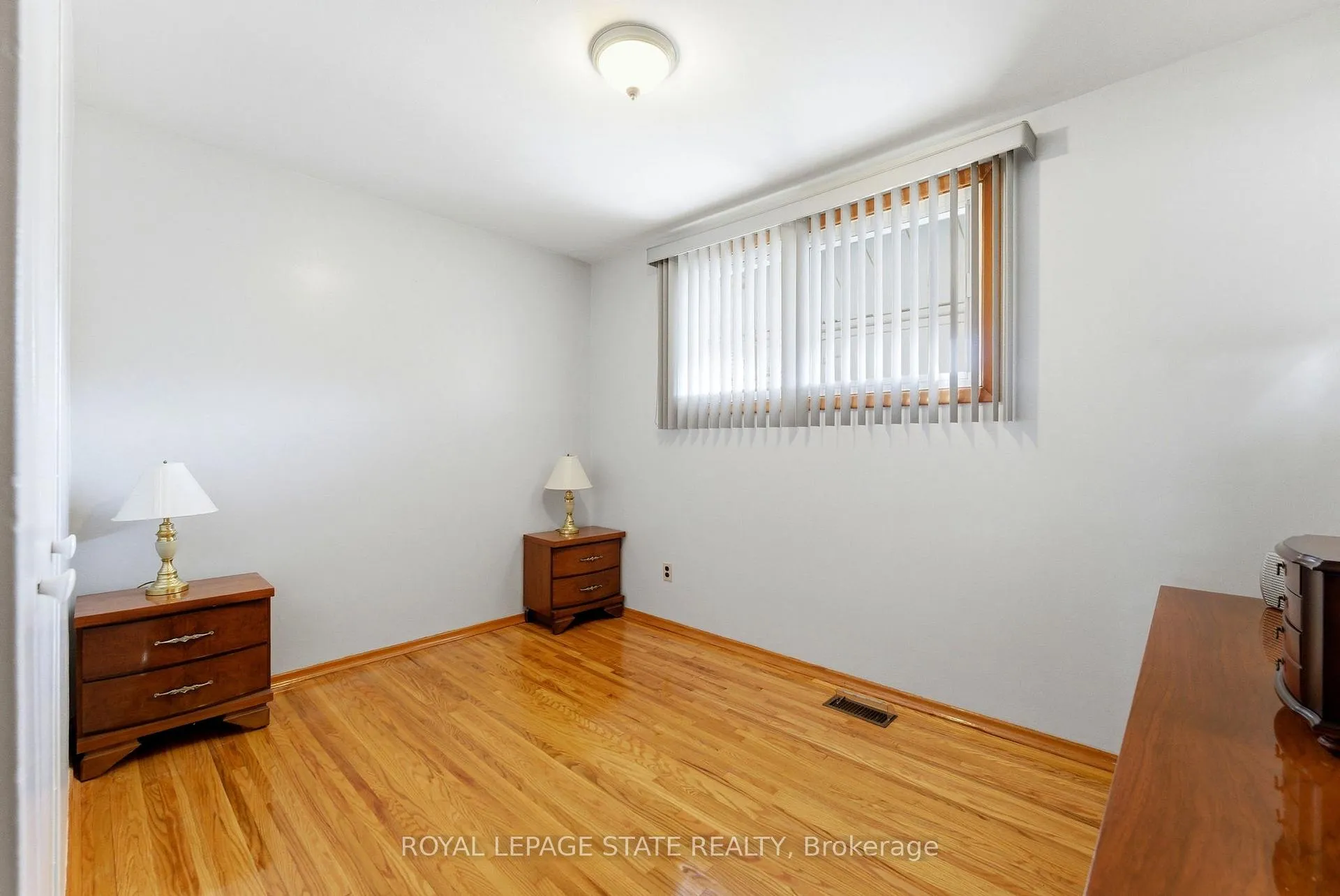 Photo 18 of 45 Cromwell Crescent, Hamilton, Greenford — HOMEH