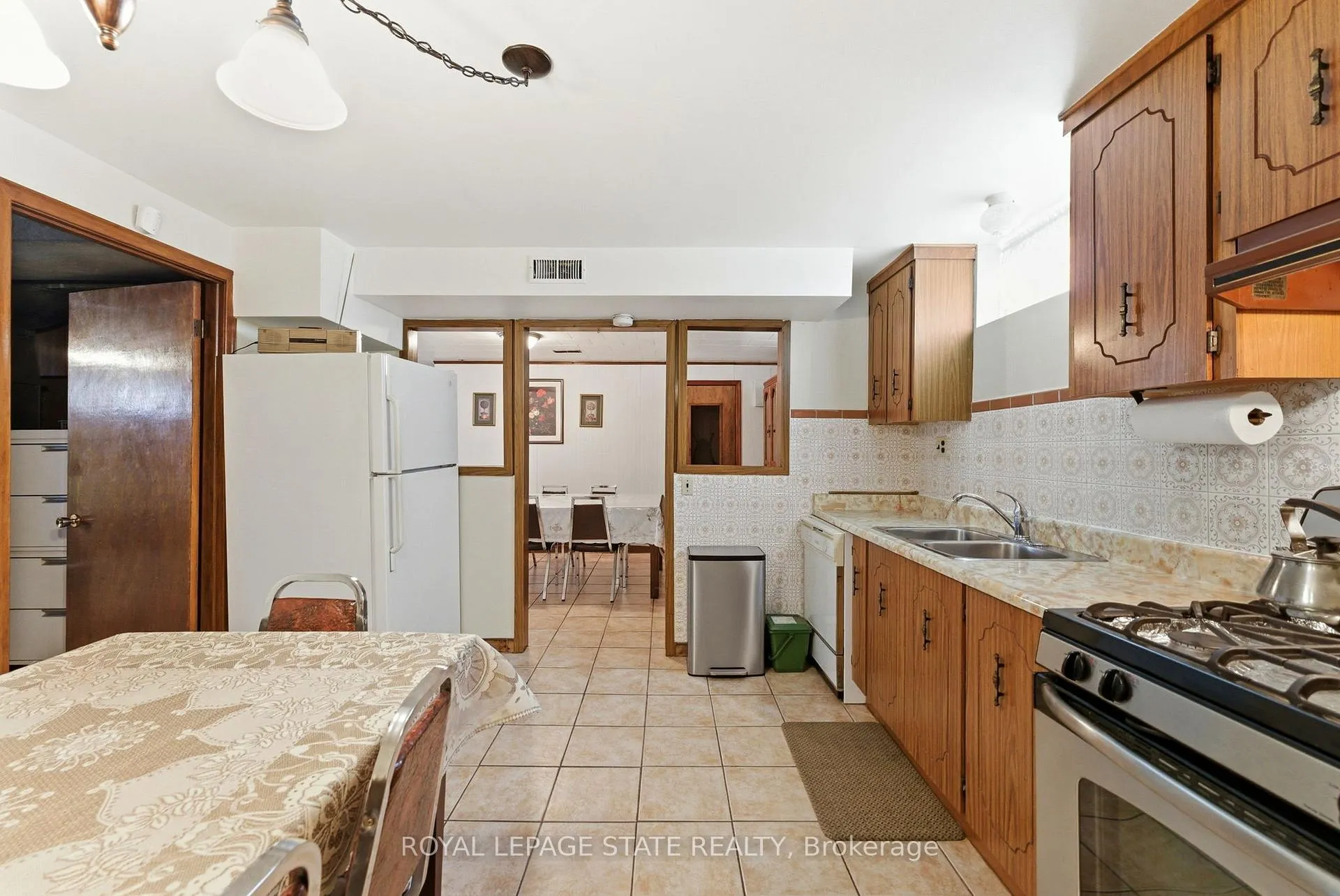 Photo 29 of 45 Cromwell Crescent, Hamilton, Greenford — HOMEH