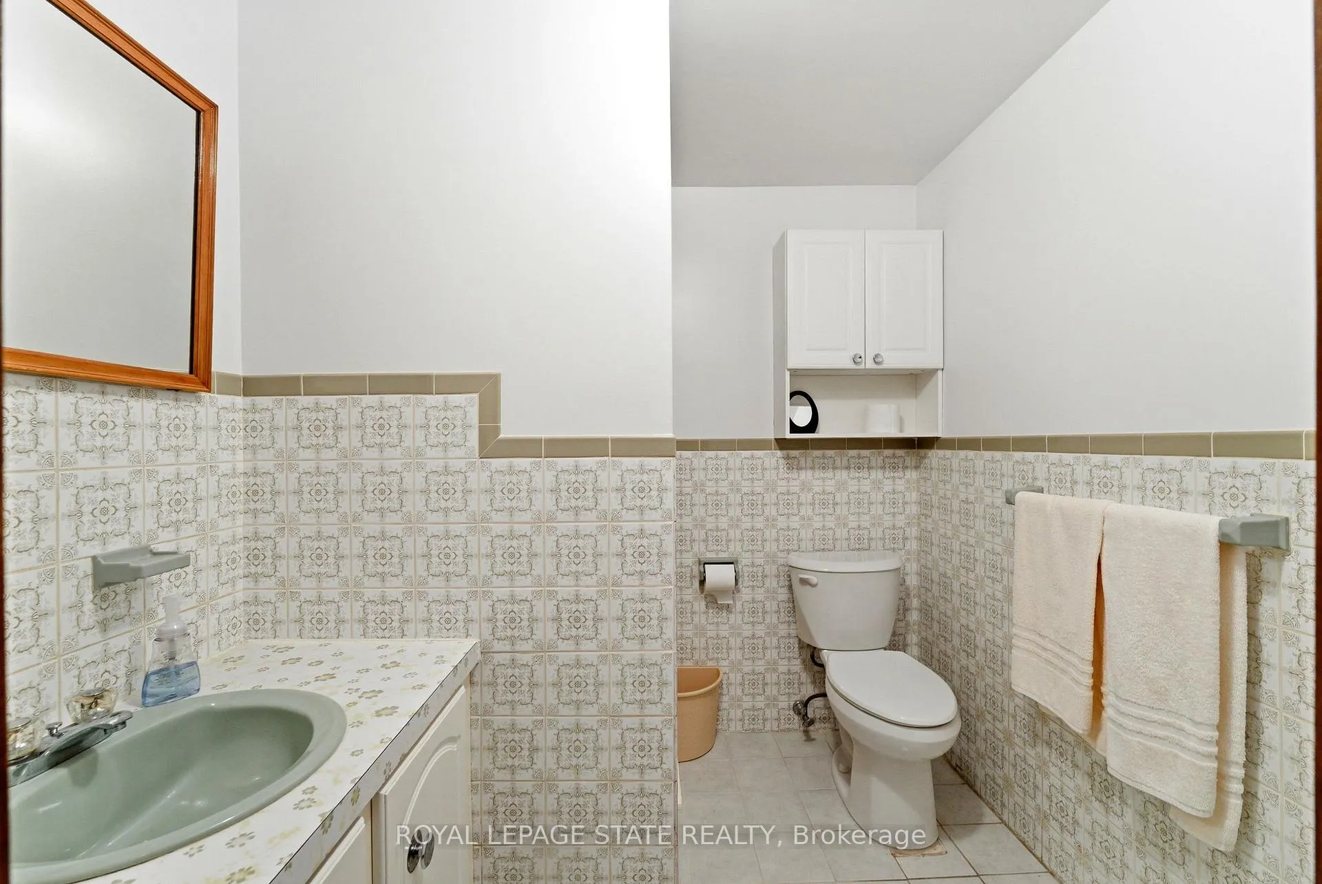 Photo 30 of 45 Cromwell Crescent, Hamilton, Greenford — HOMEH
