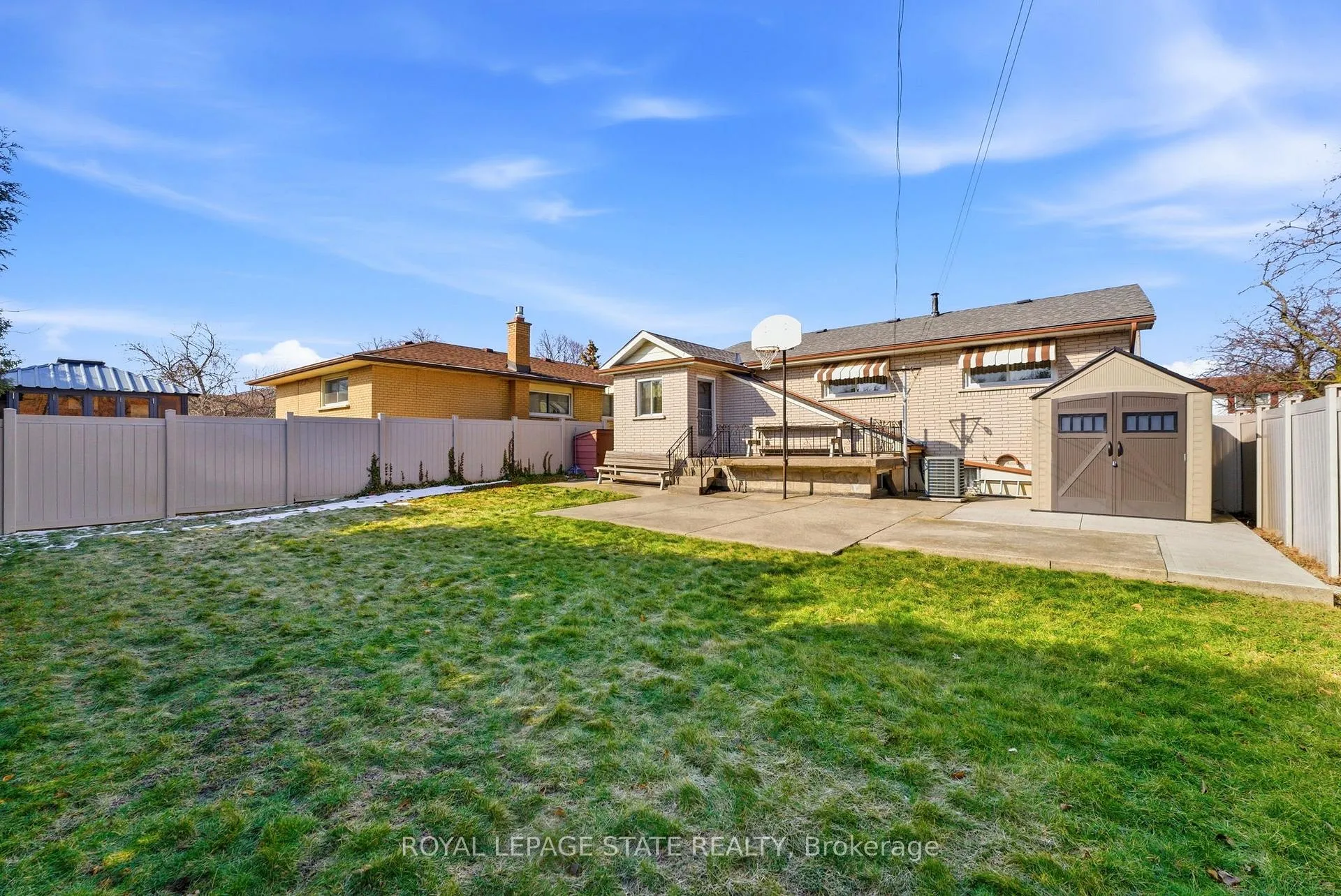 Photo 33 of 45 Cromwell Crescent, Hamilton, Greenford — HOMEH