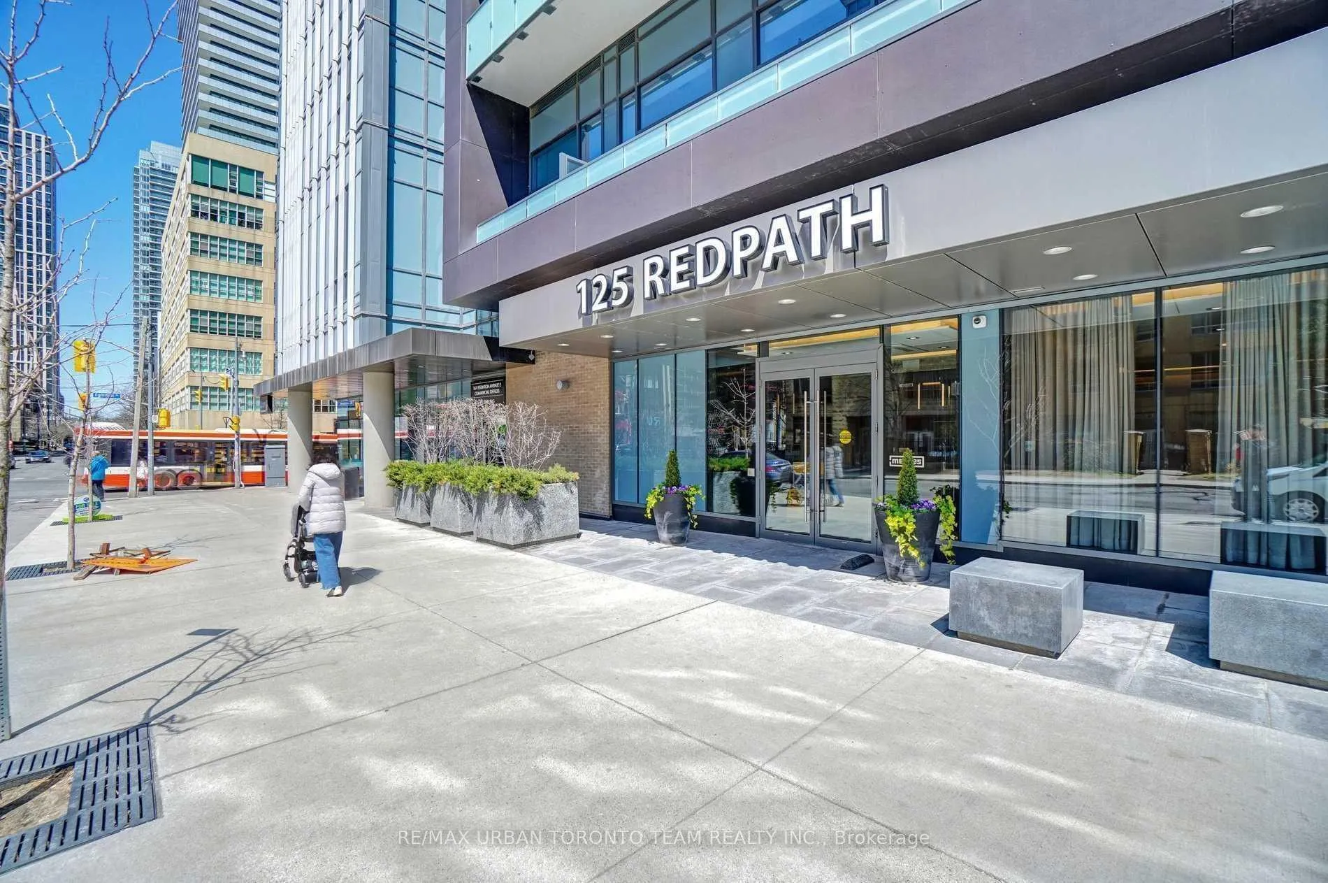 Photo 1 of Unit 2711, 125 Redpath Avenue, Toronto, Mount Pleasant West — HOMEH