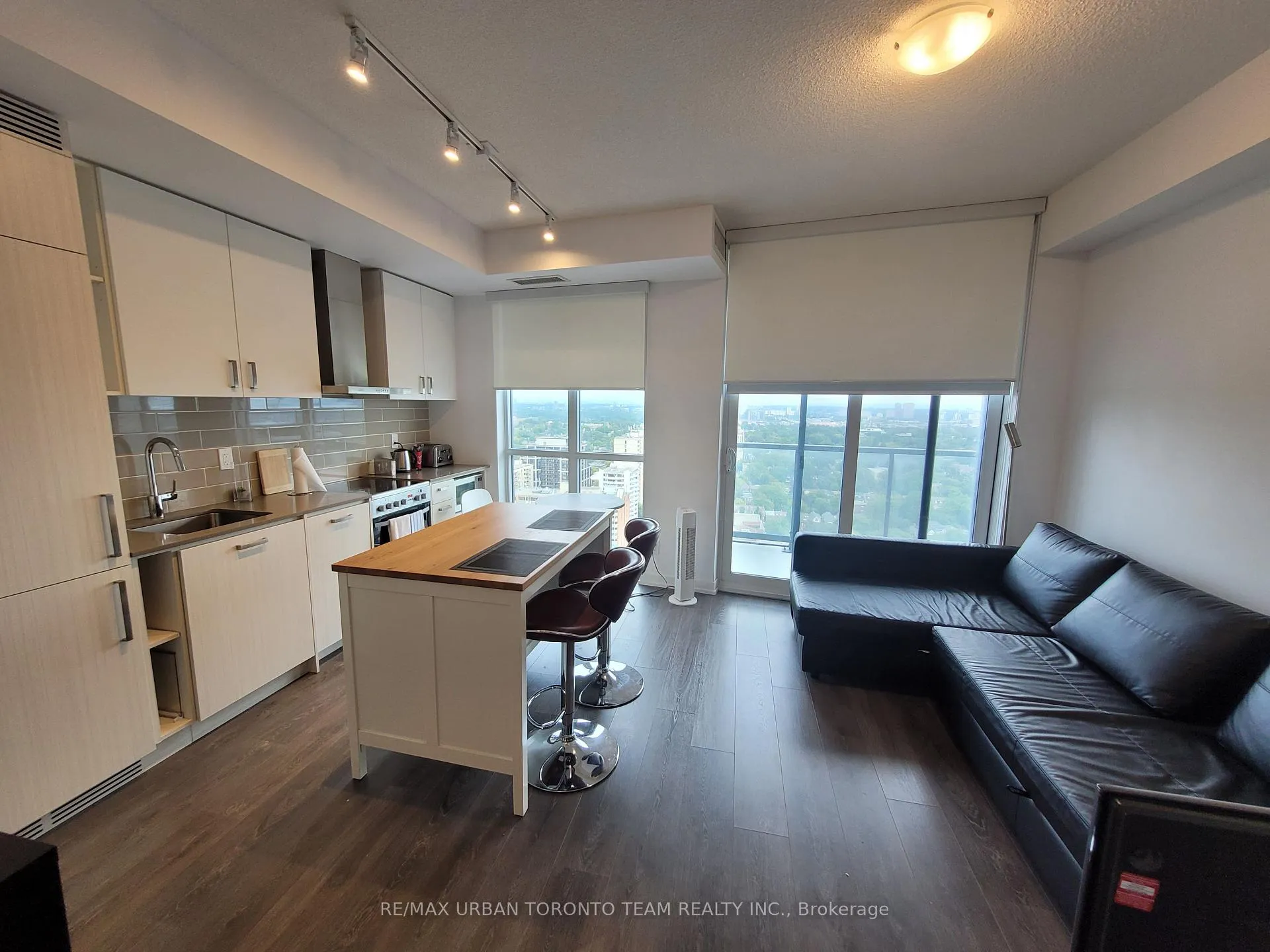 Photo 7 of Unit 2711, 125 Redpath Avenue, Toronto, Mount Pleasant West — HOMEH