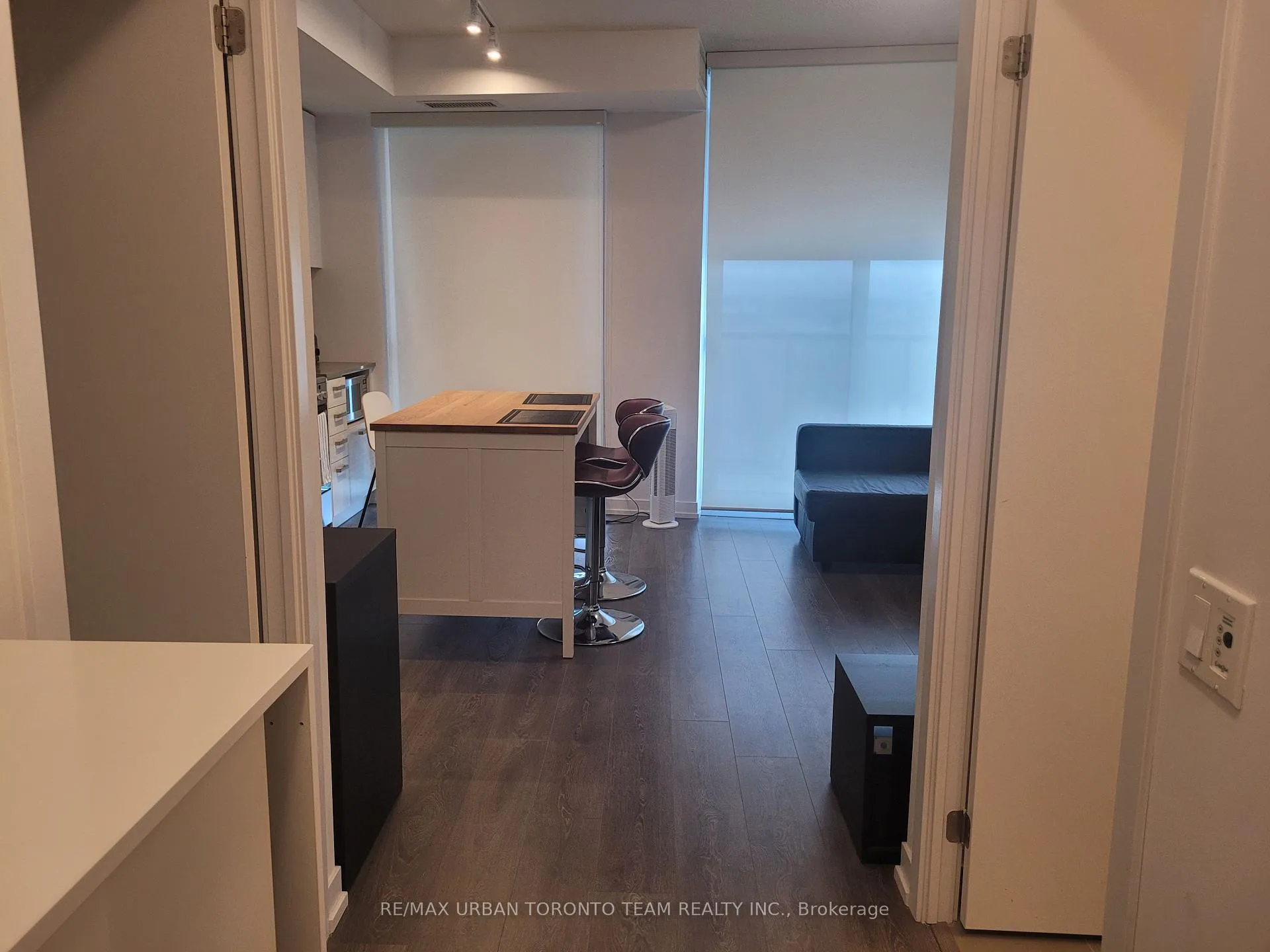 Photo 9 of Unit 2711, 125 Redpath Avenue, Toronto, Mount Pleasant West — HOMEH