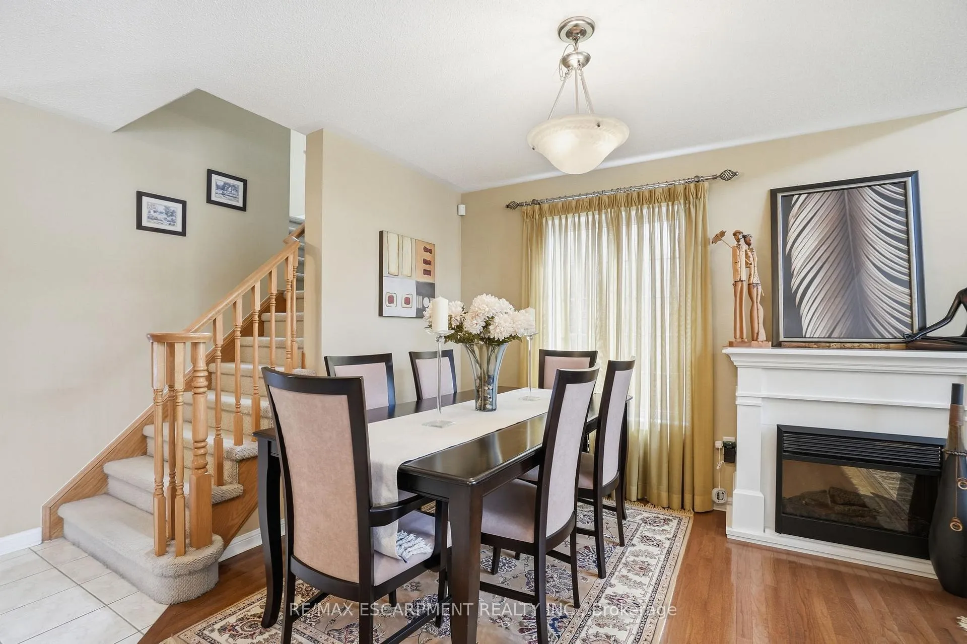 Photo 5 of 2505 Valleyridge Drive, Oakville, Bronte Creek — HOMEH