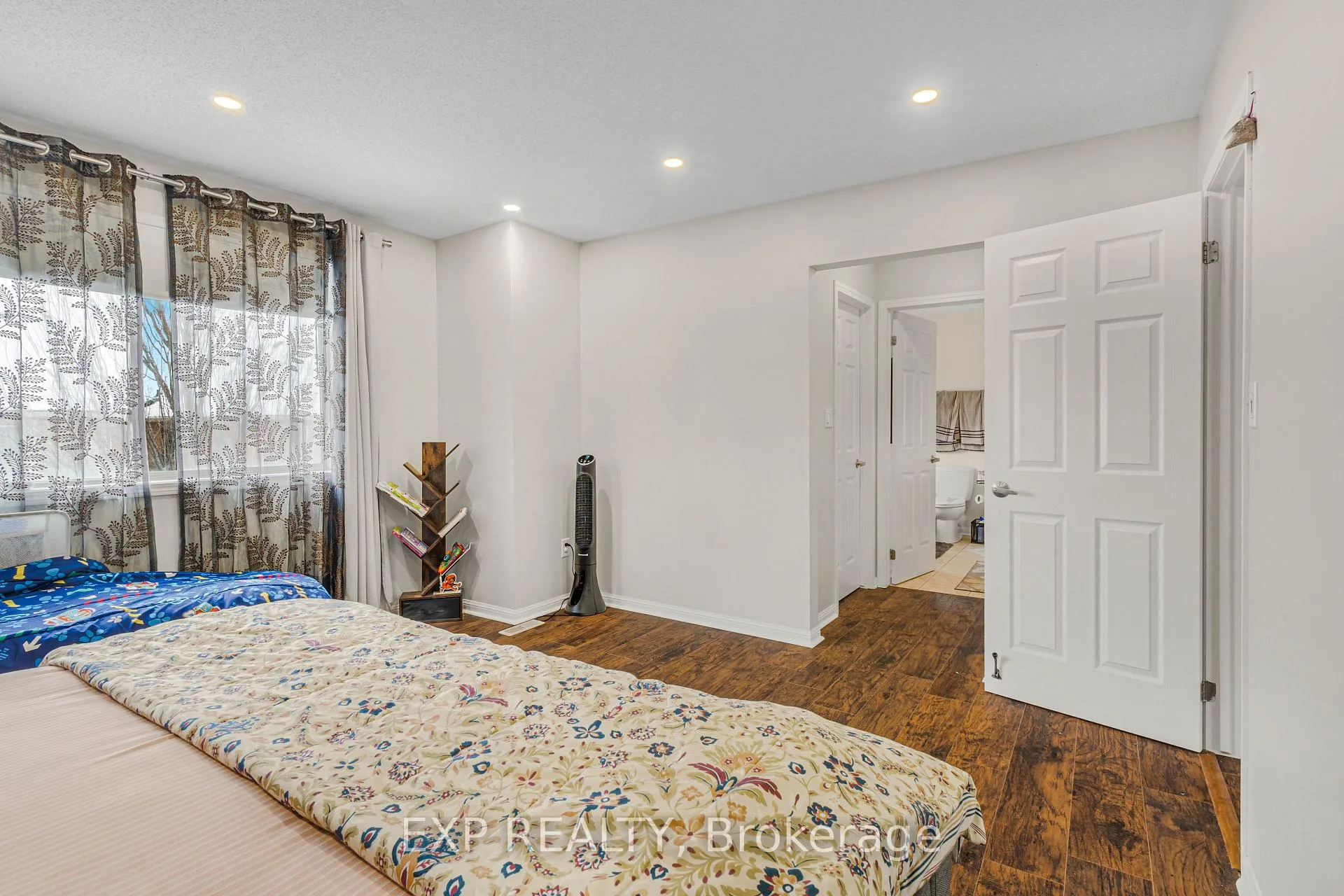 Photo 28 of 1193 Barr Crescent, Milton, Beaty — HOMEH