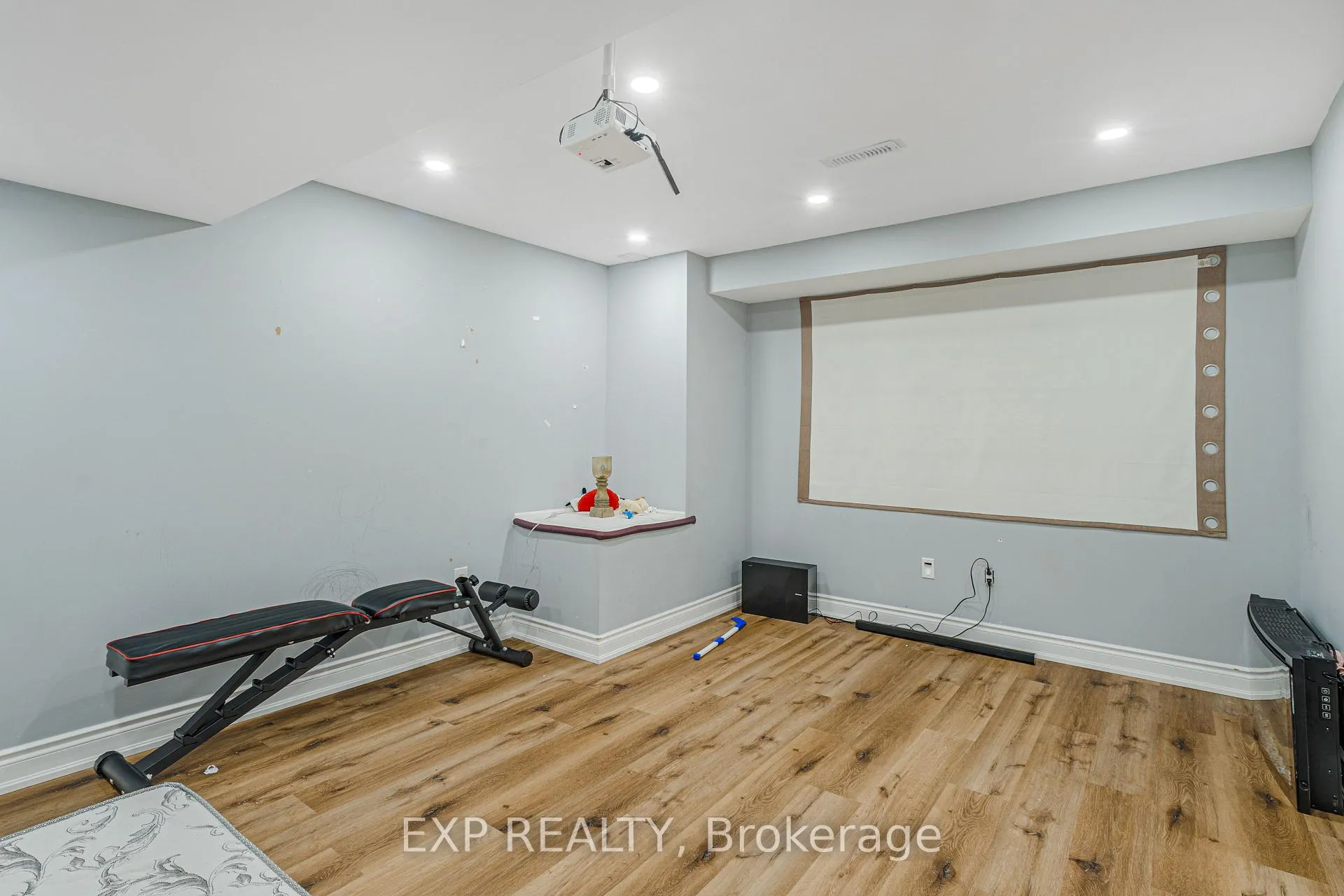 Photo 37 of 1193 Barr Crescent, Milton, Beaty — HOMEH