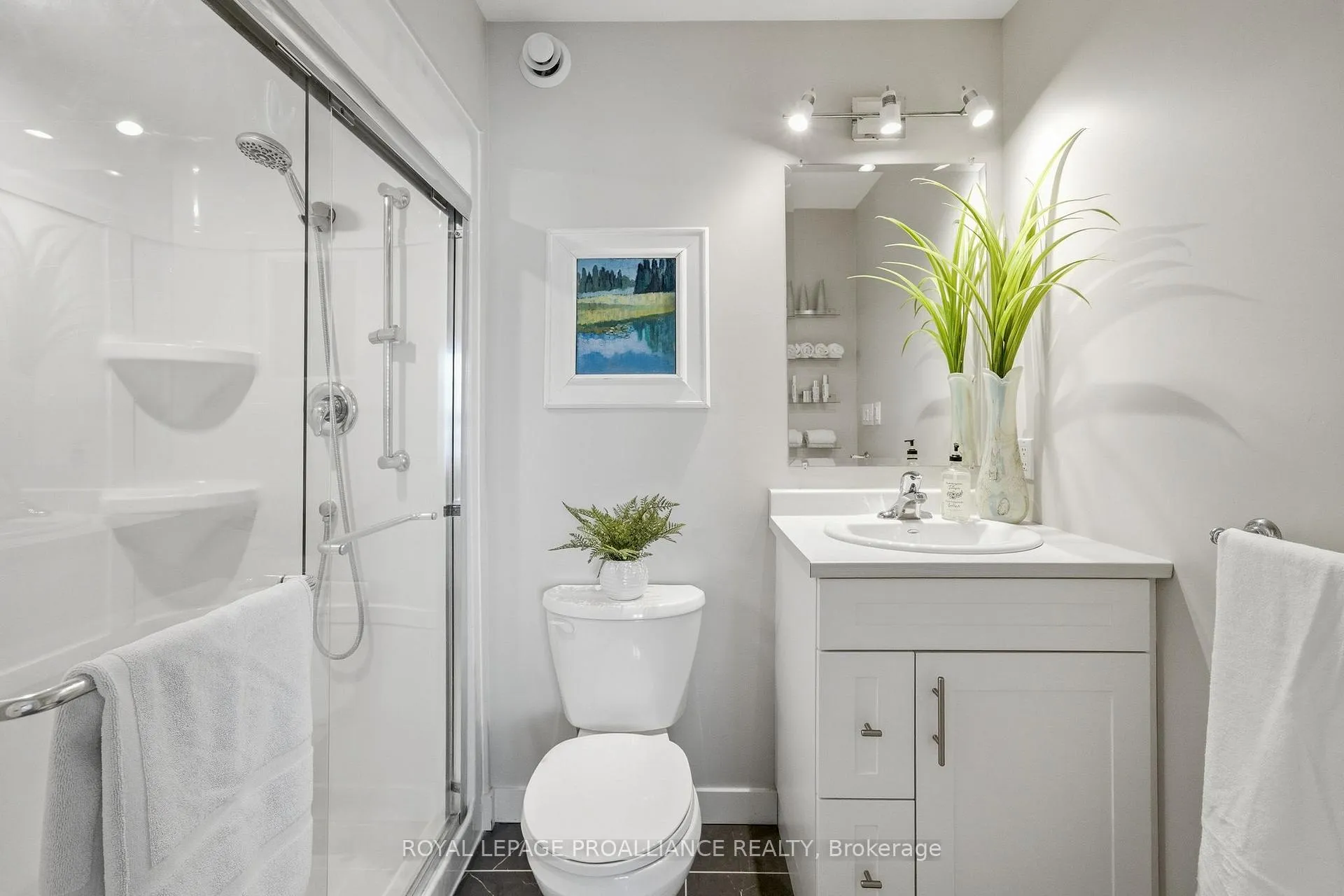 Photo 29 of 63 Conger Drive, Prince Edward County, Wellington Ward — HOMEH