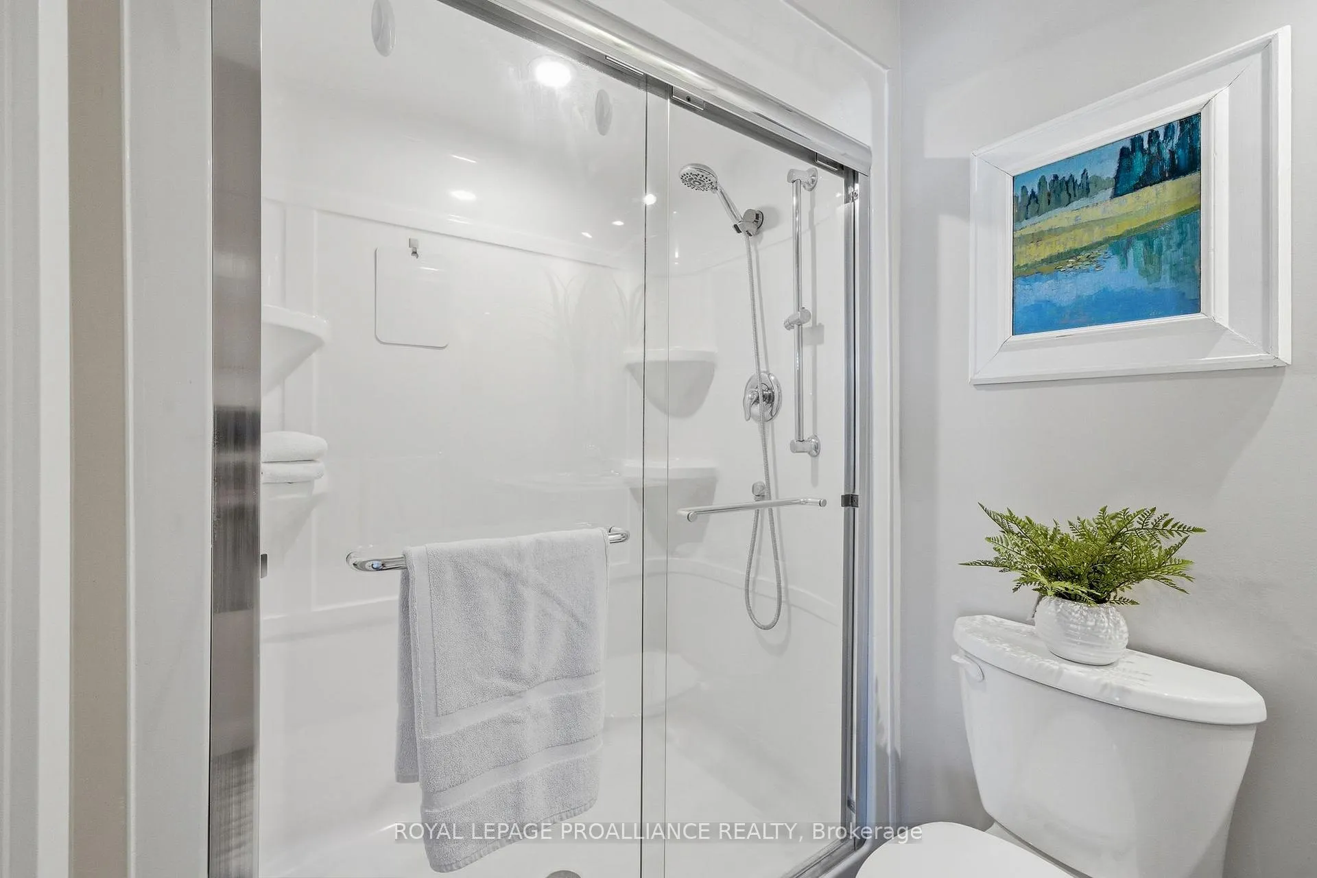 Photo 30 of 63 Conger Drive, Prince Edward County, Wellington Ward — HOMEH
