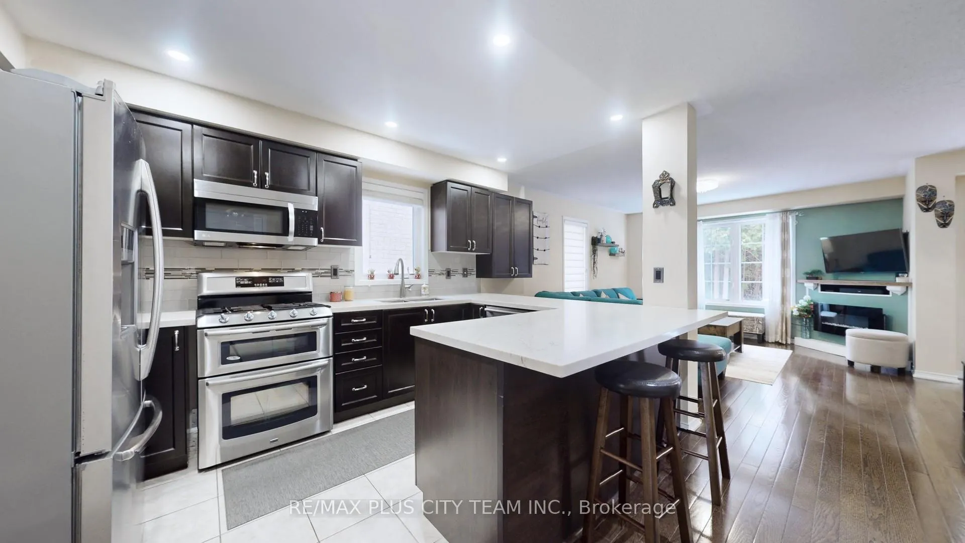 Photo 11 of 16 Edison Way, Whitby, Taunton North — HOMEH