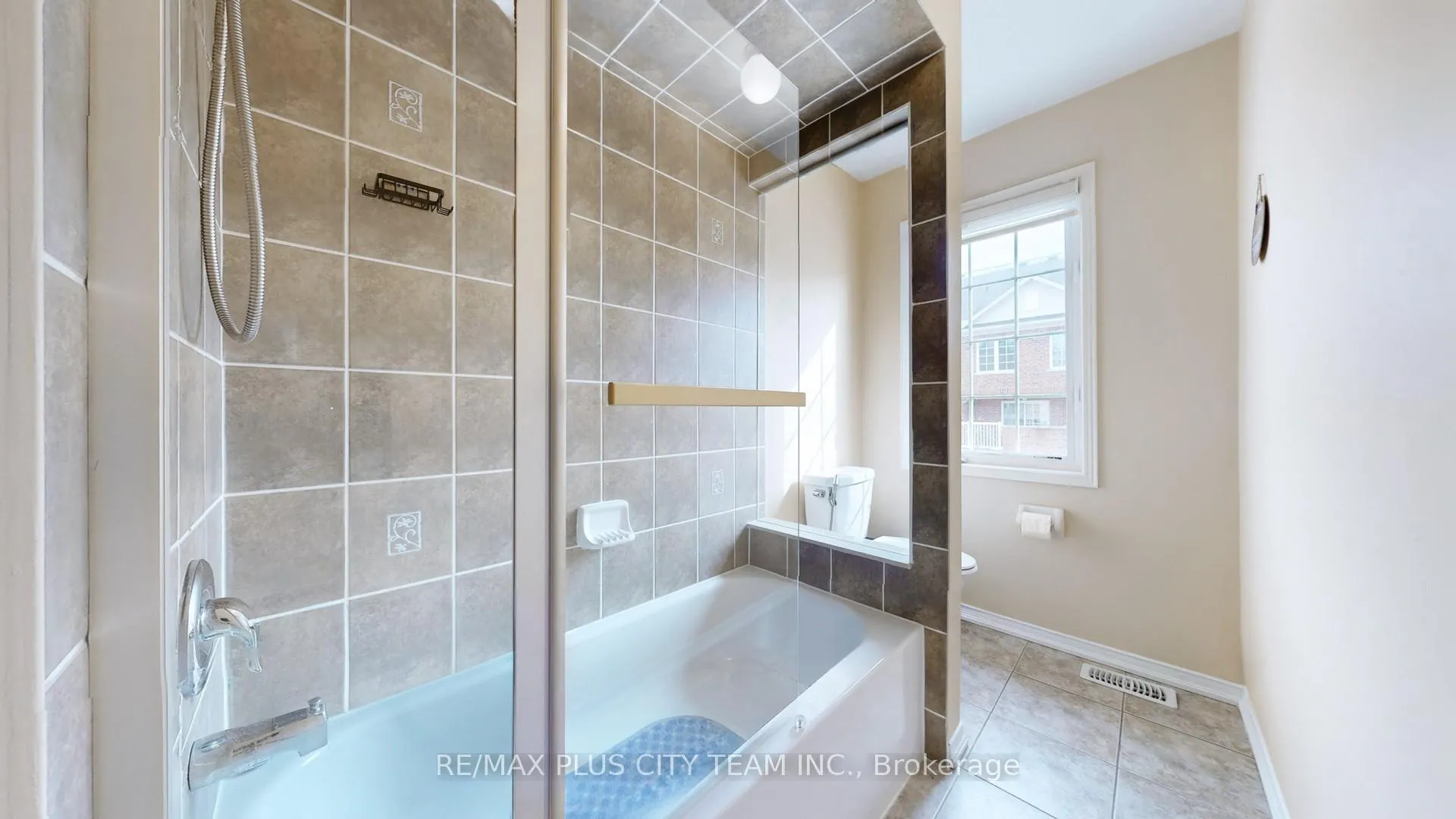 Photo 28 of 16 Edison Way, Whitby, Taunton North — HOMEH