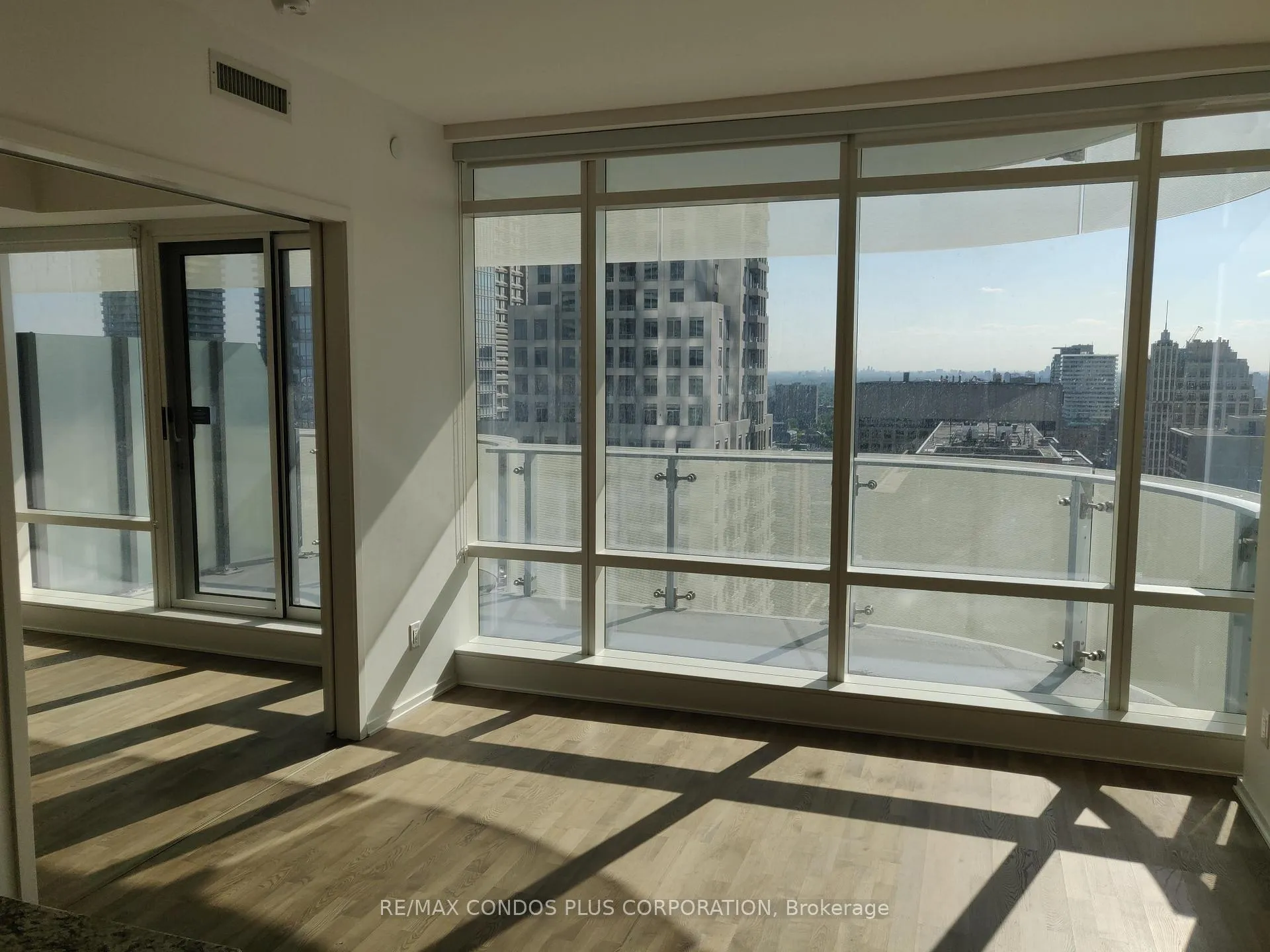 Photo 2 of Unit 2509, 1 Bloor Street E, Toronto, Church-Yonge Corridor — HOMEH