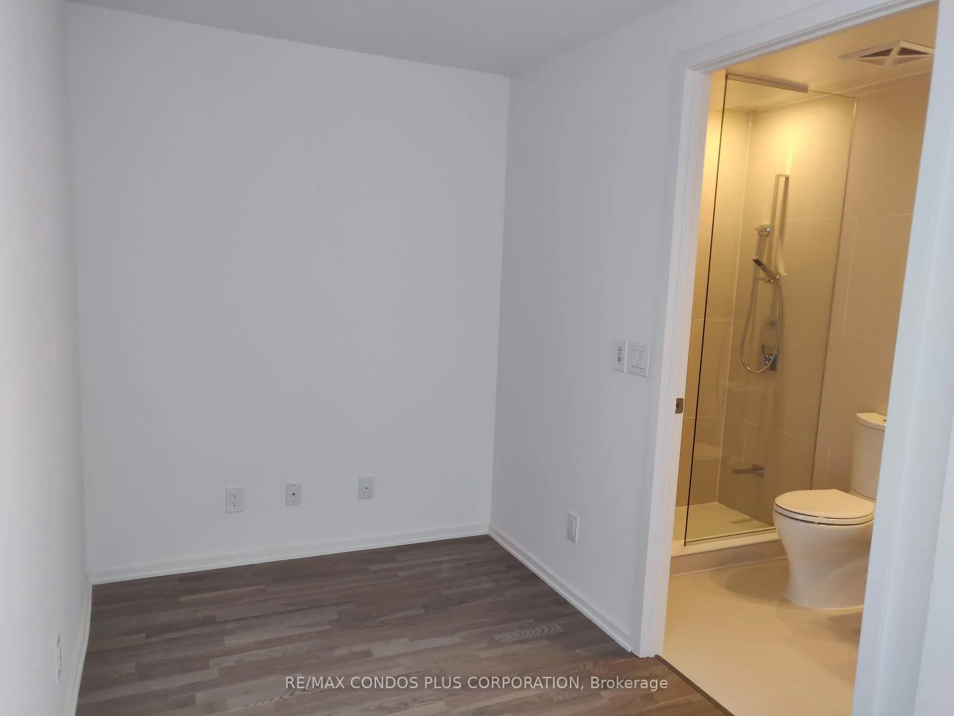 Photo 8 of Unit 2509, 1 Bloor Street E, Toronto, Church-Yonge Corridor — HOMEH