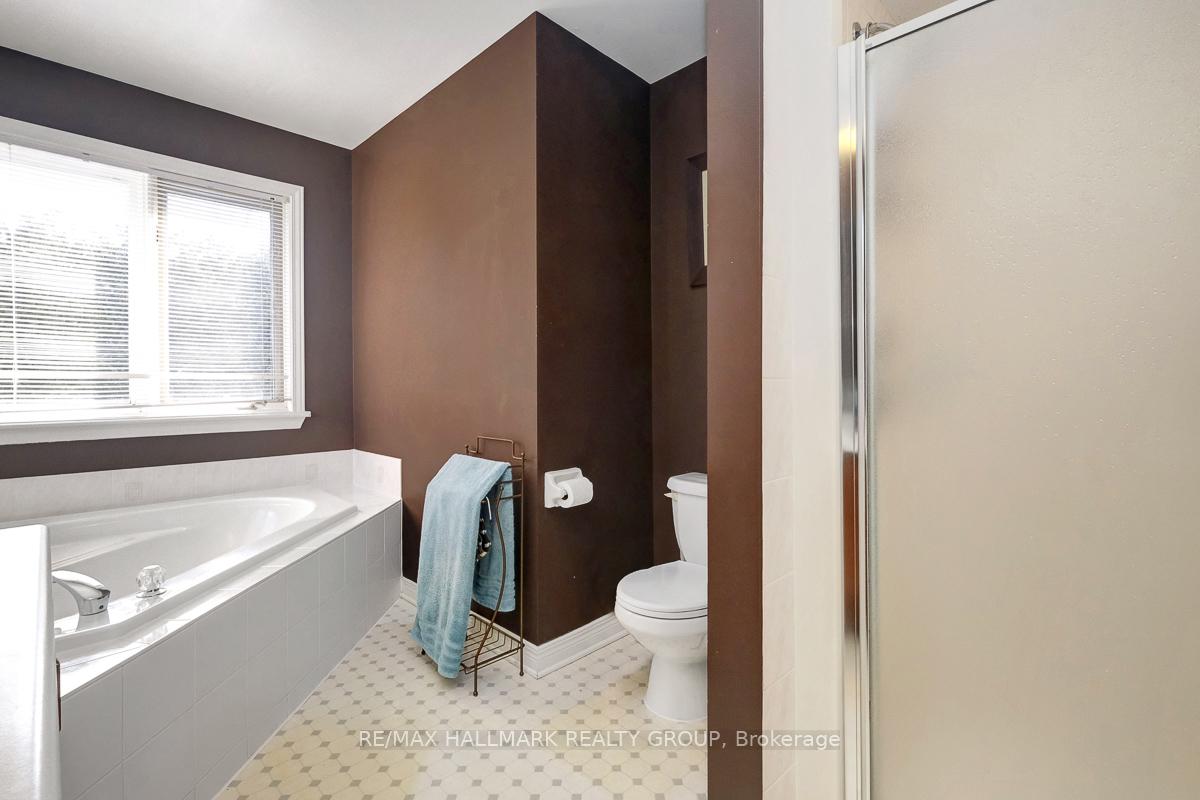 Photo 24 of 125 Picasso Drive, Ottawa, Hunt Club Park — HOMEH
