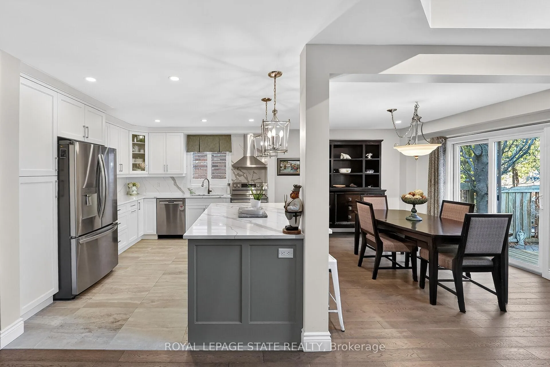 Photo 9 of 23 Tamarack Court, Grimsby, Grimsby West — HOMEH