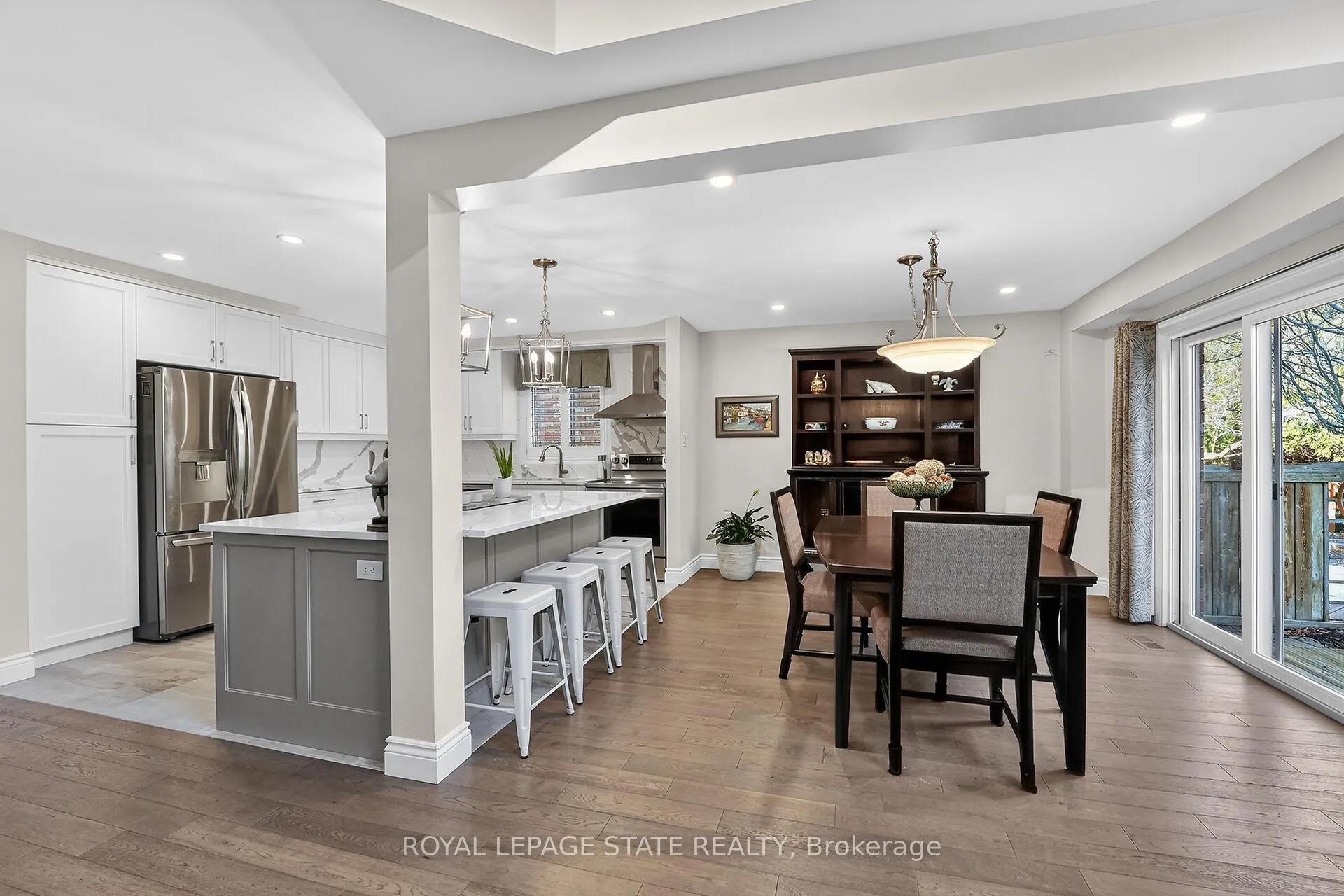 Photo 18 of 23 Tamarack Court, Grimsby, Grimsby West — HOMEH