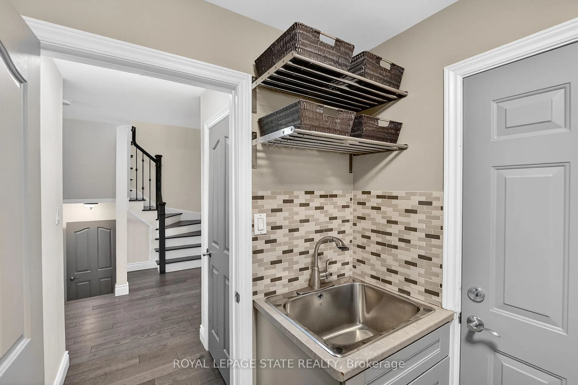 Photo 20 of 23 Tamarack Court, Grimsby, Grimsby West — HOMEH