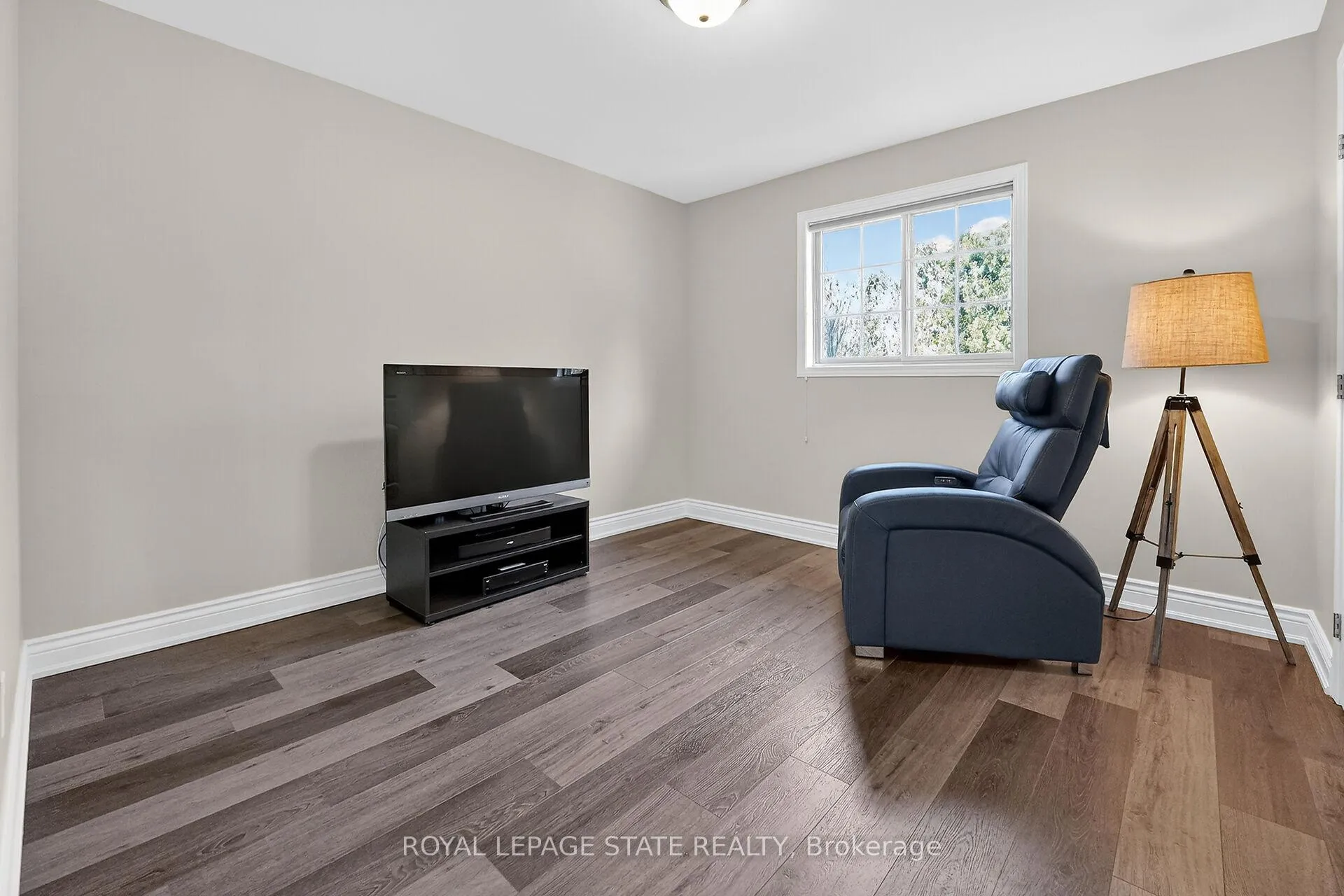 Photo 31 of 23 Tamarack Court, Grimsby, Grimsby West — HOMEH