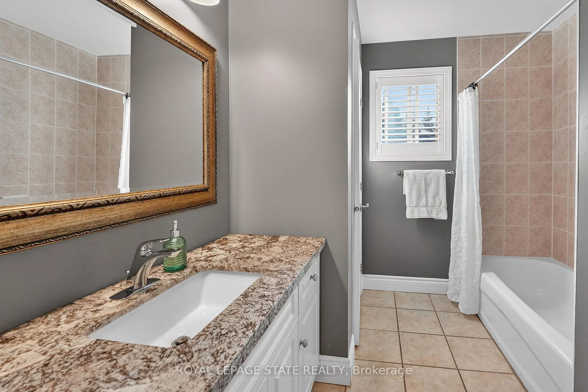 Photo 35 of 23 Tamarack Court, Grimsby, Grimsby West — HOMEH