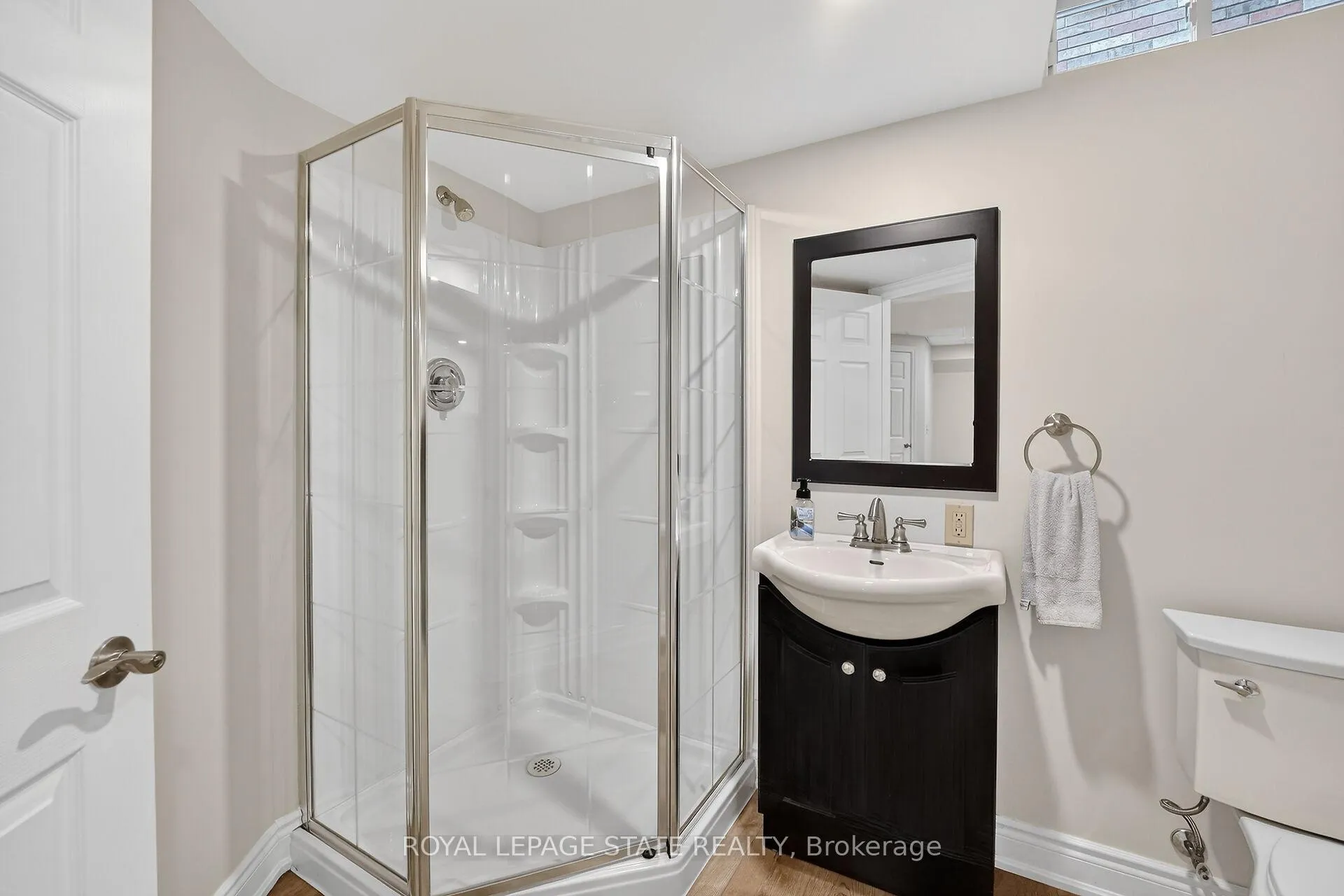 Photo 41 of 23 Tamarack Court, Grimsby, Grimsby West — HOMEH