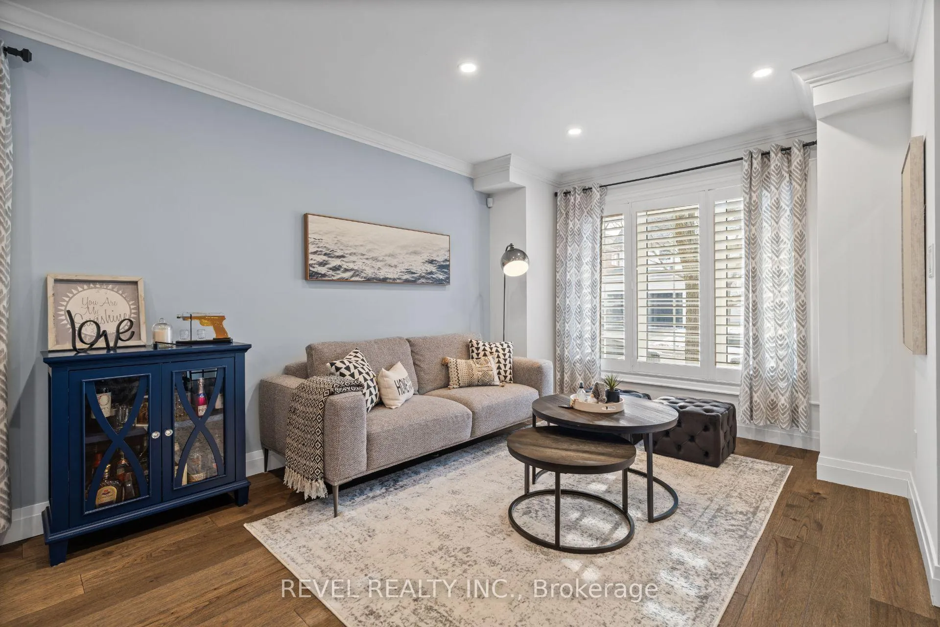 Photo 4 of 5609 Thorn Lane, Burlington, Orchard — HOMEH