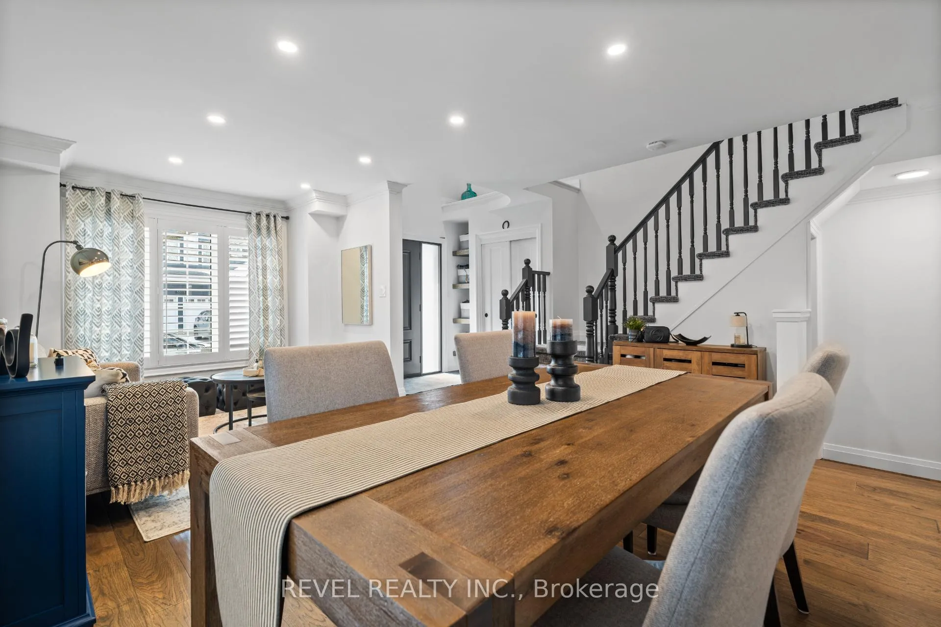 Photo 8 of 5609 Thorn Lane, Burlington, Orchard — HOMEH