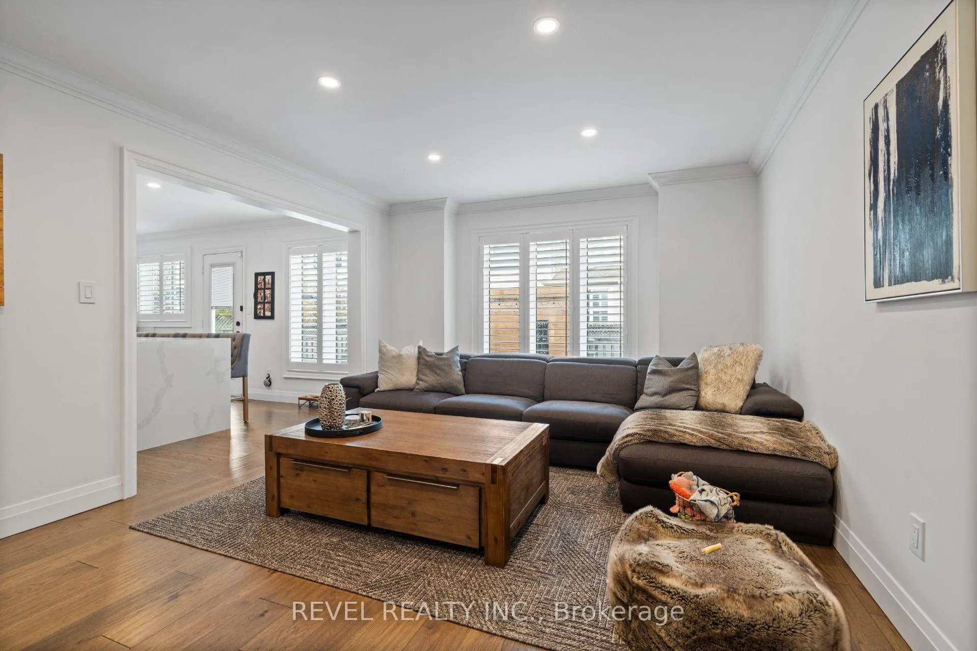 Photo 11 of 5609 Thorn Lane, Burlington, Orchard — HOMEH