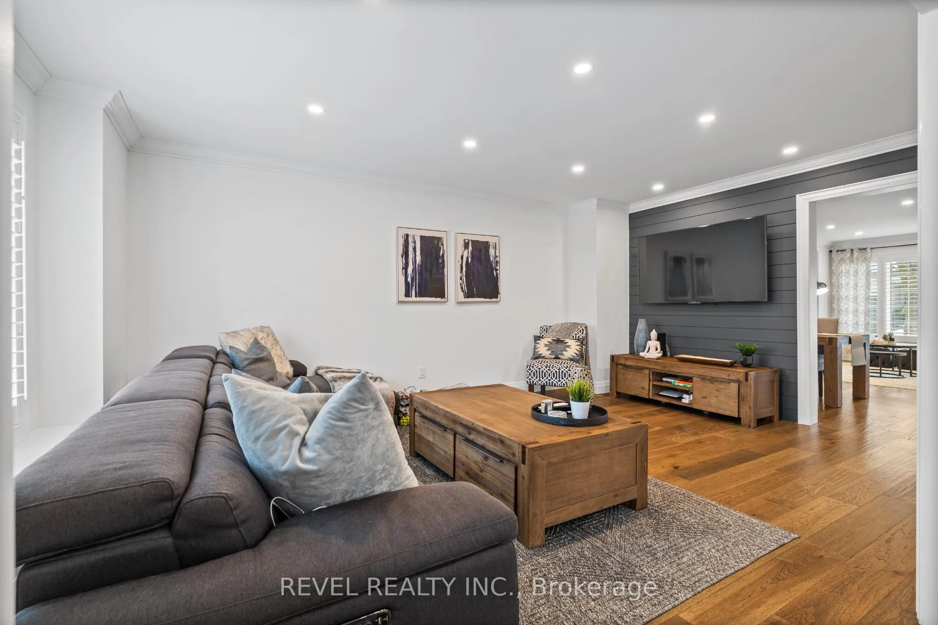 Photo 12 of 5609 Thorn Lane, Burlington, Orchard — HOMEH