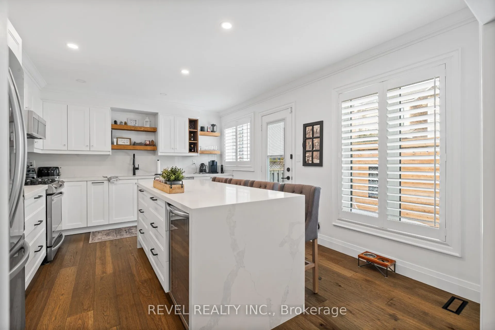 Photo 13 of 5609 Thorn Lane, Burlington, Orchard — HOMEH