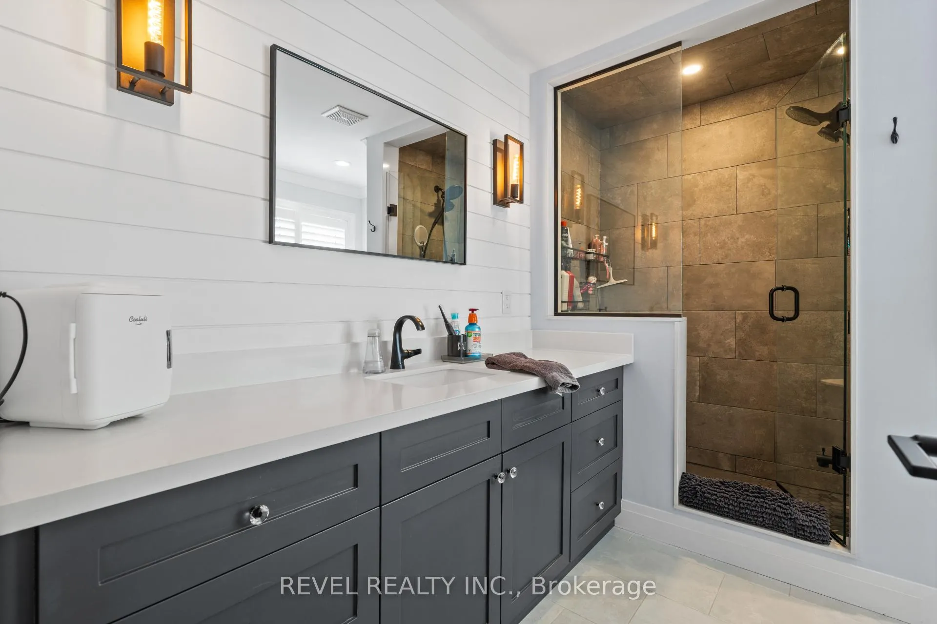 Photo 24 of 5609 Thorn Lane, Burlington, Orchard — HOMEH