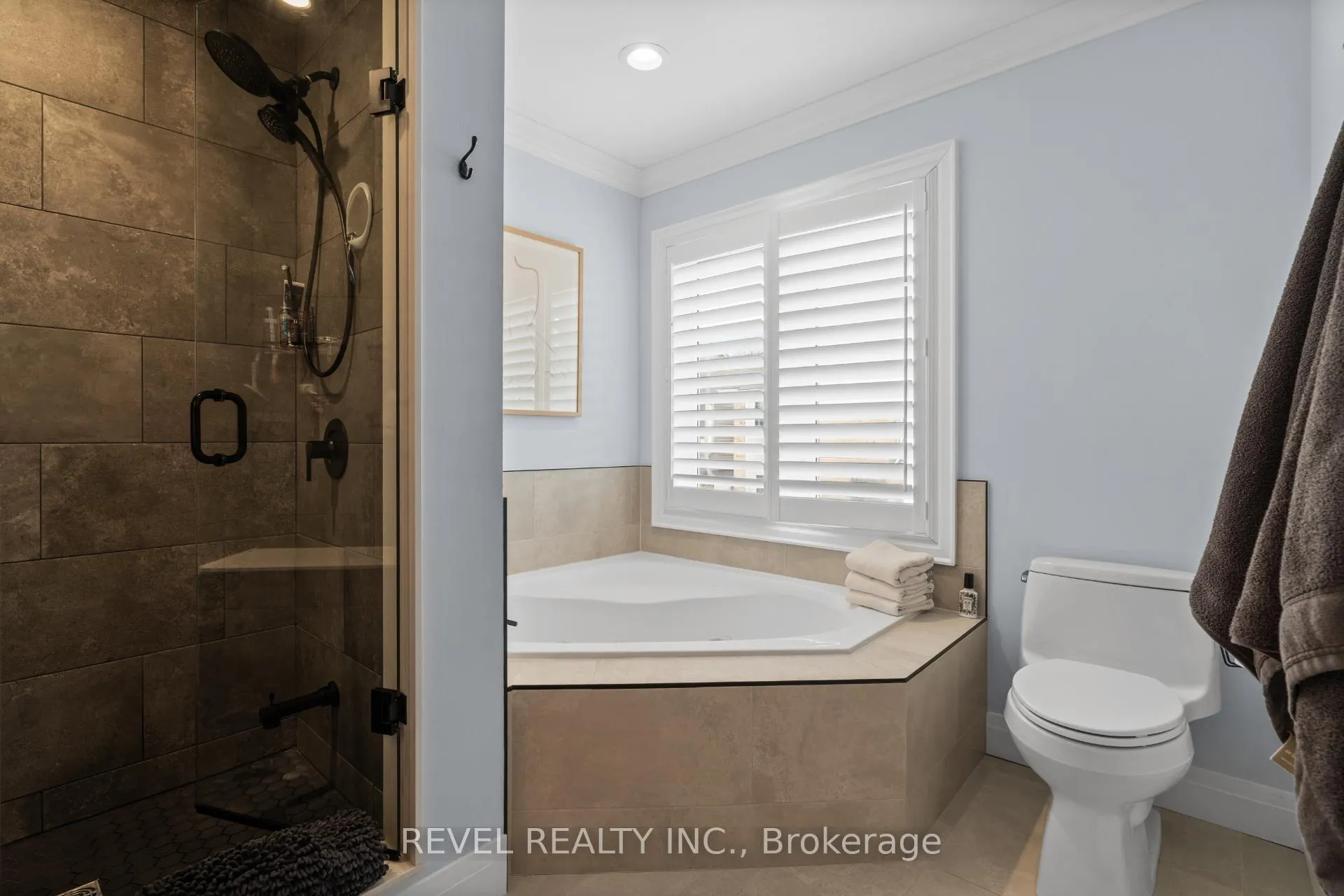 Photo 25 of 5609 Thorn Lane, Burlington, Orchard — HOMEH