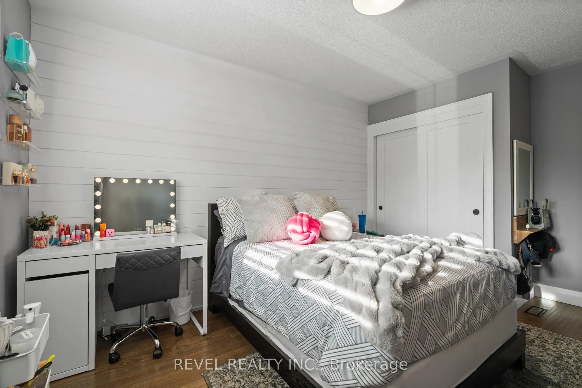 Photo 27 of 5609 Thorn Lane, Burlington, Orchard — HOMEH