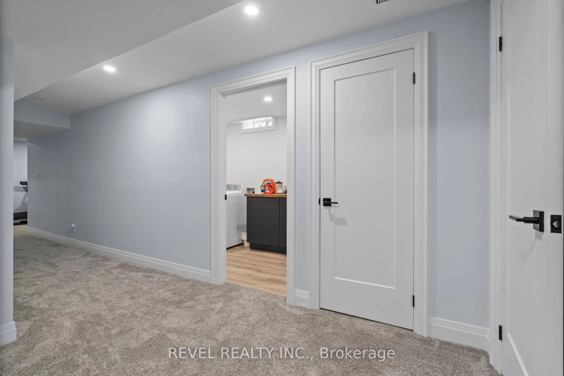 Photo 31 of 5609 Thorn Lane, Burlington, Orchard — HOMEH