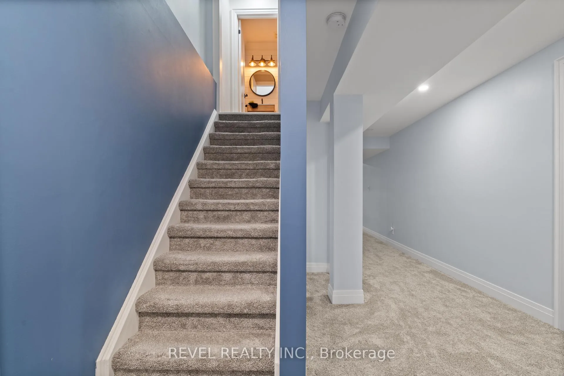 Photo 32 of 5609 Thorn Lane, Burlington, Orchard — HOMEH