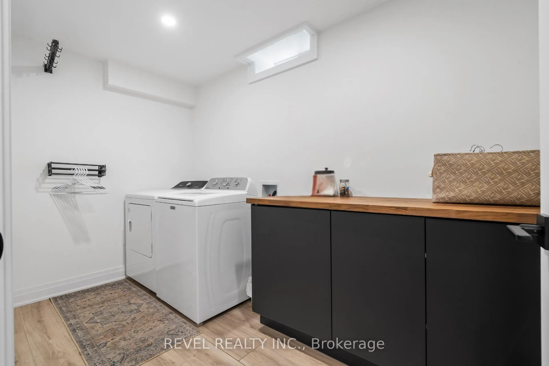 Photo 33 of 5609 Thorn Lane, Burlington, Orchard — HOMEH