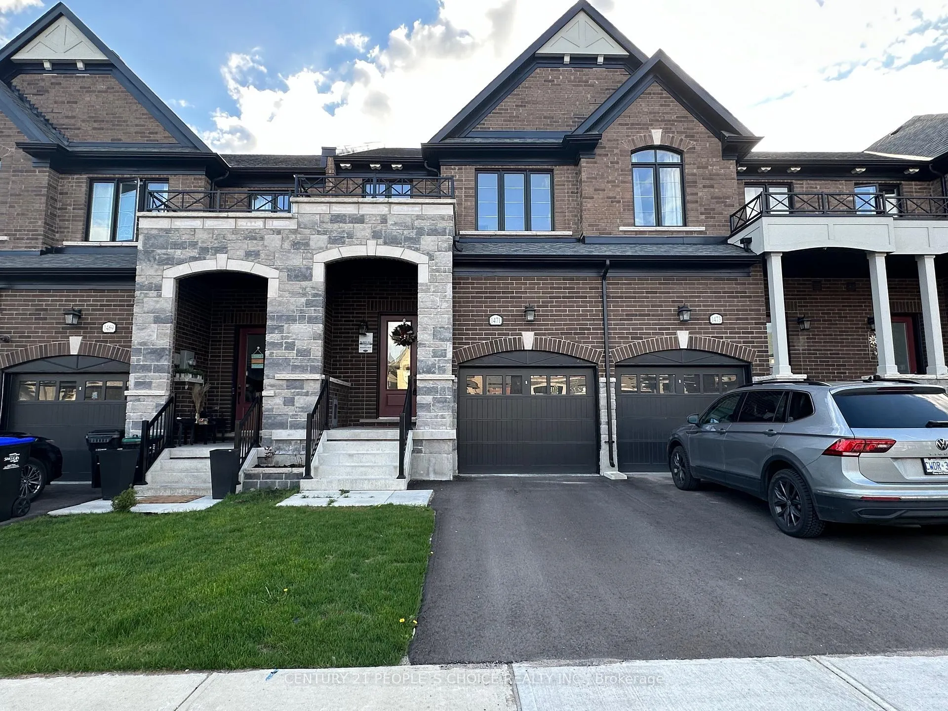 Front of 1471 Blackmore Street