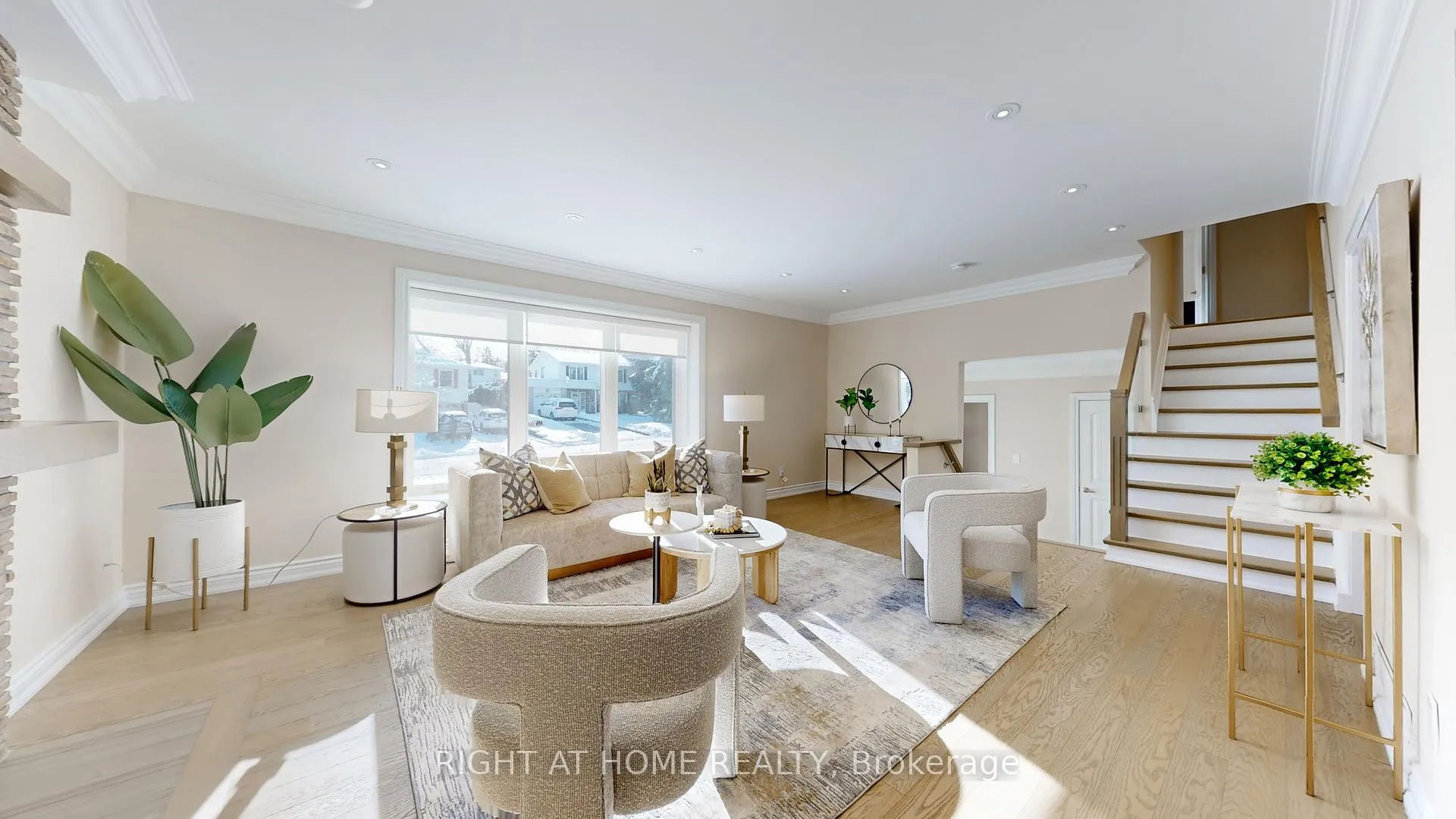 Photo 7 of 12 Courtham Avenue, Markham, Grandview — HOMEH