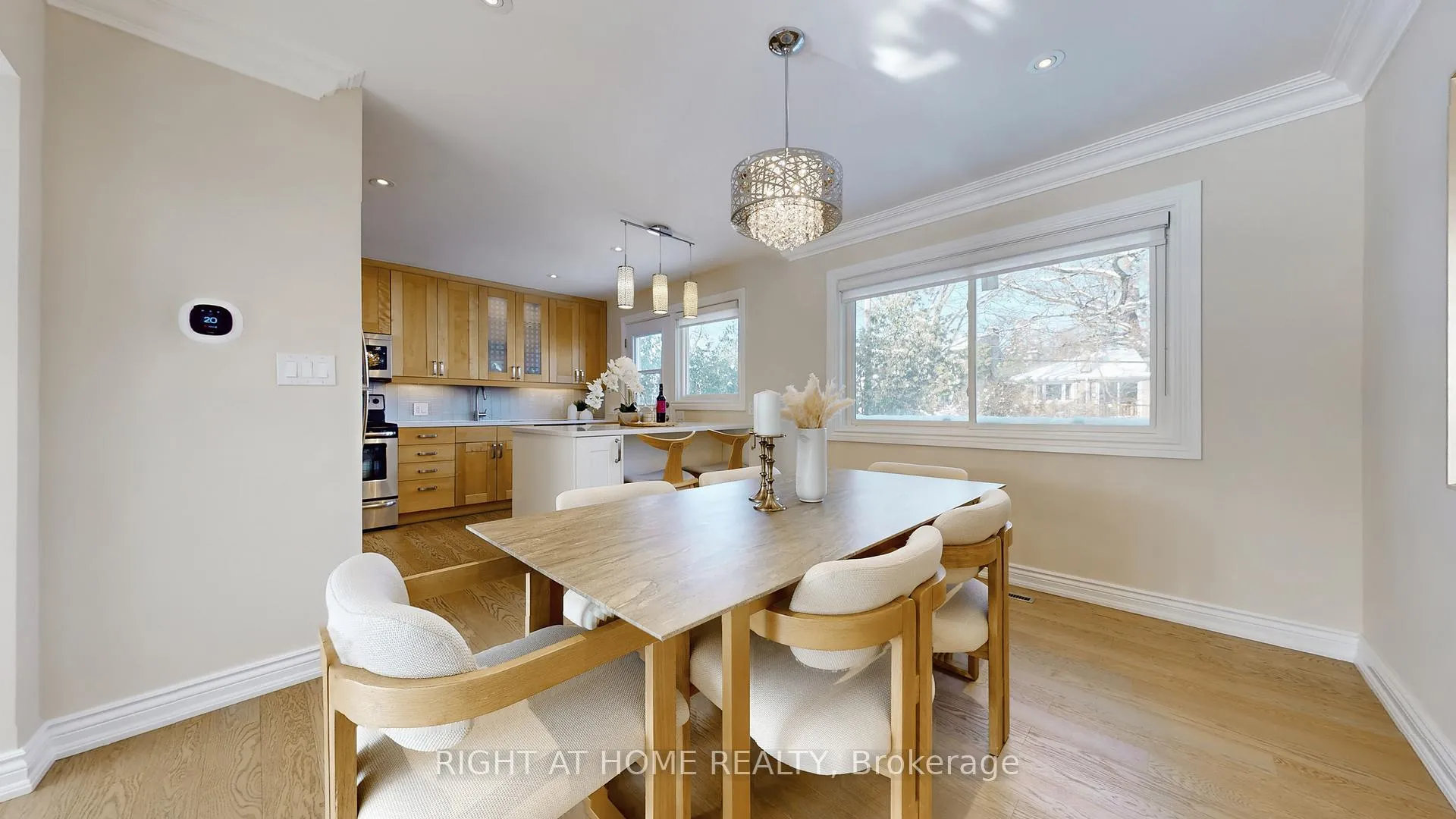 Photo 16 of 12 Courtham Avenue, Markham, Grandview — HOMEH