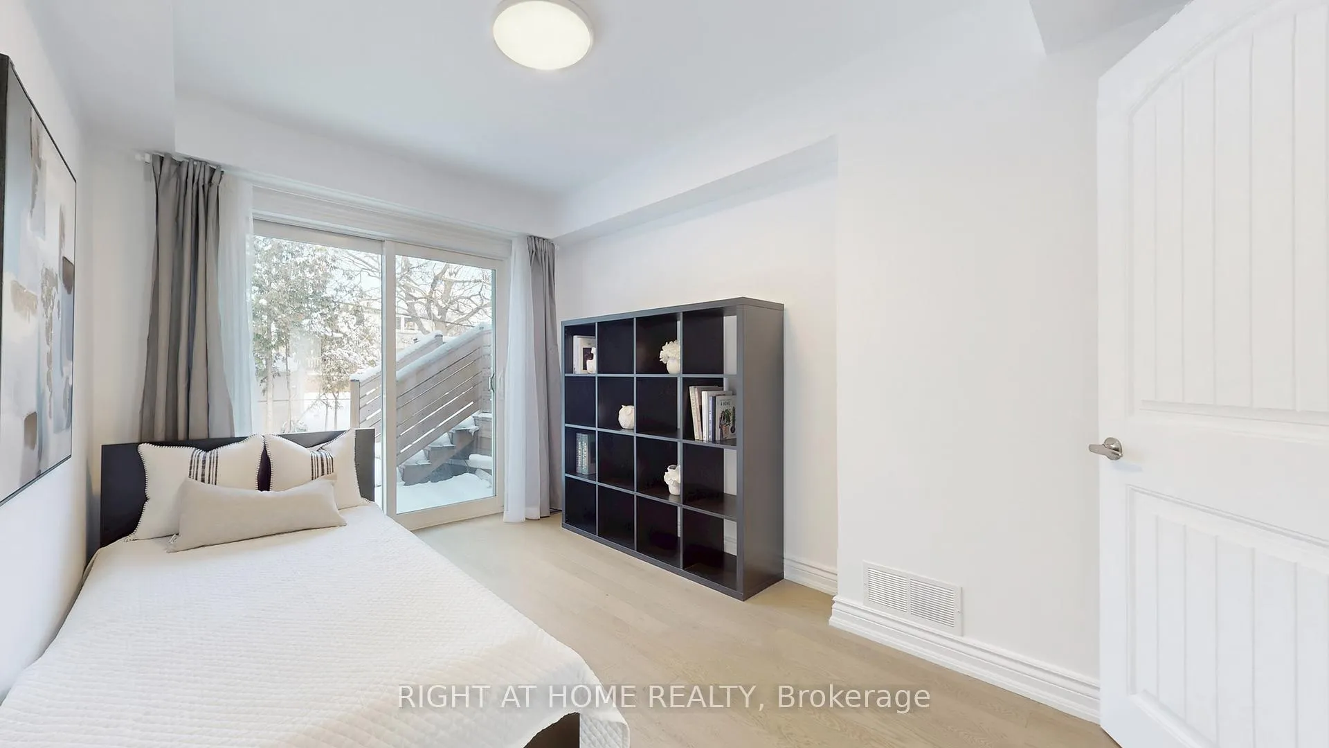 Photo 19 of 12 Courtham Avenue, Markham, Grandview — HOMEH