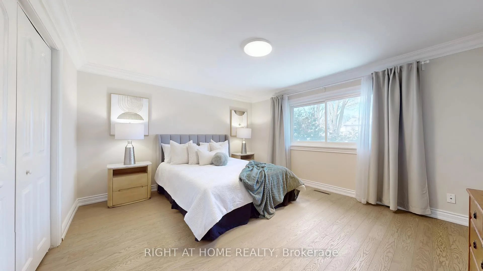 Photo 23 of 12 Courtham Avenue, Markham, Grandview — HOMEH